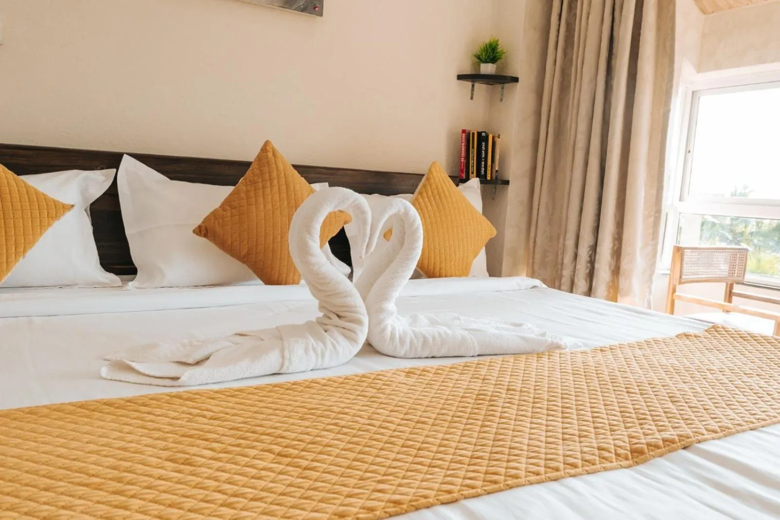 Photo of the whole room, Bed in Sea View Holiday Vagator