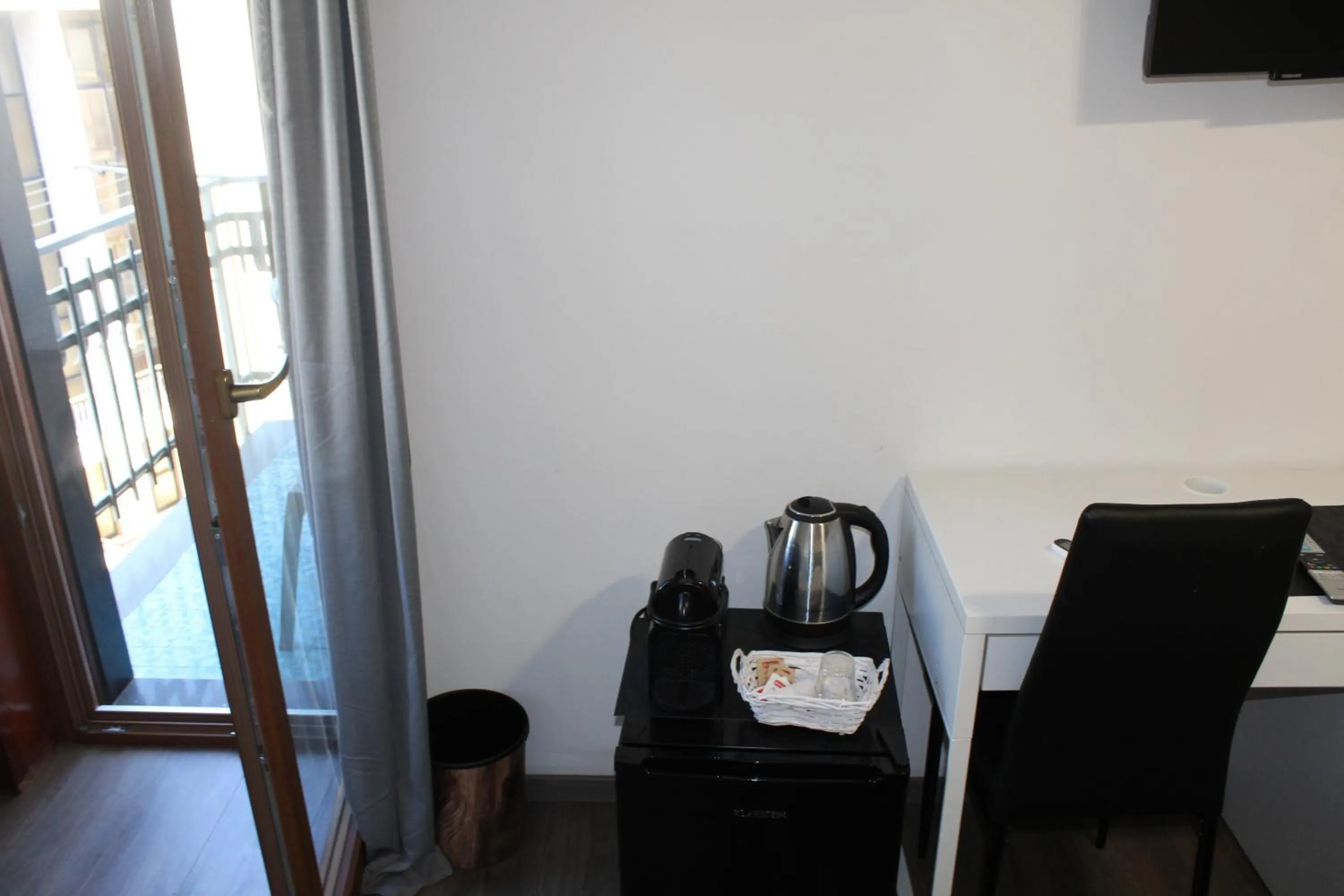 Coffee/tea facilities in B&B Amalfi's Luxury Rooms