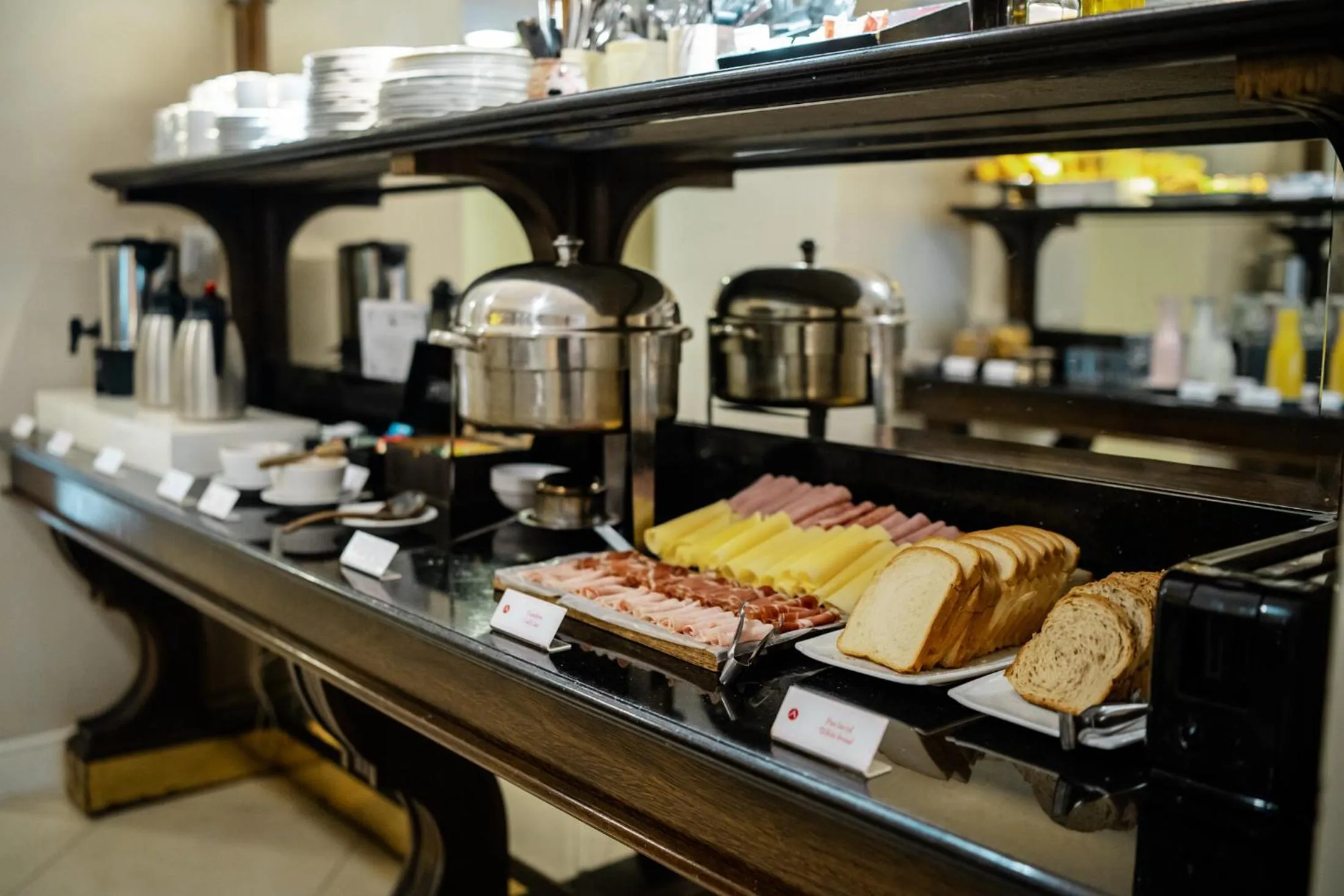 Food and drinks in Amérian Executive Córdoba