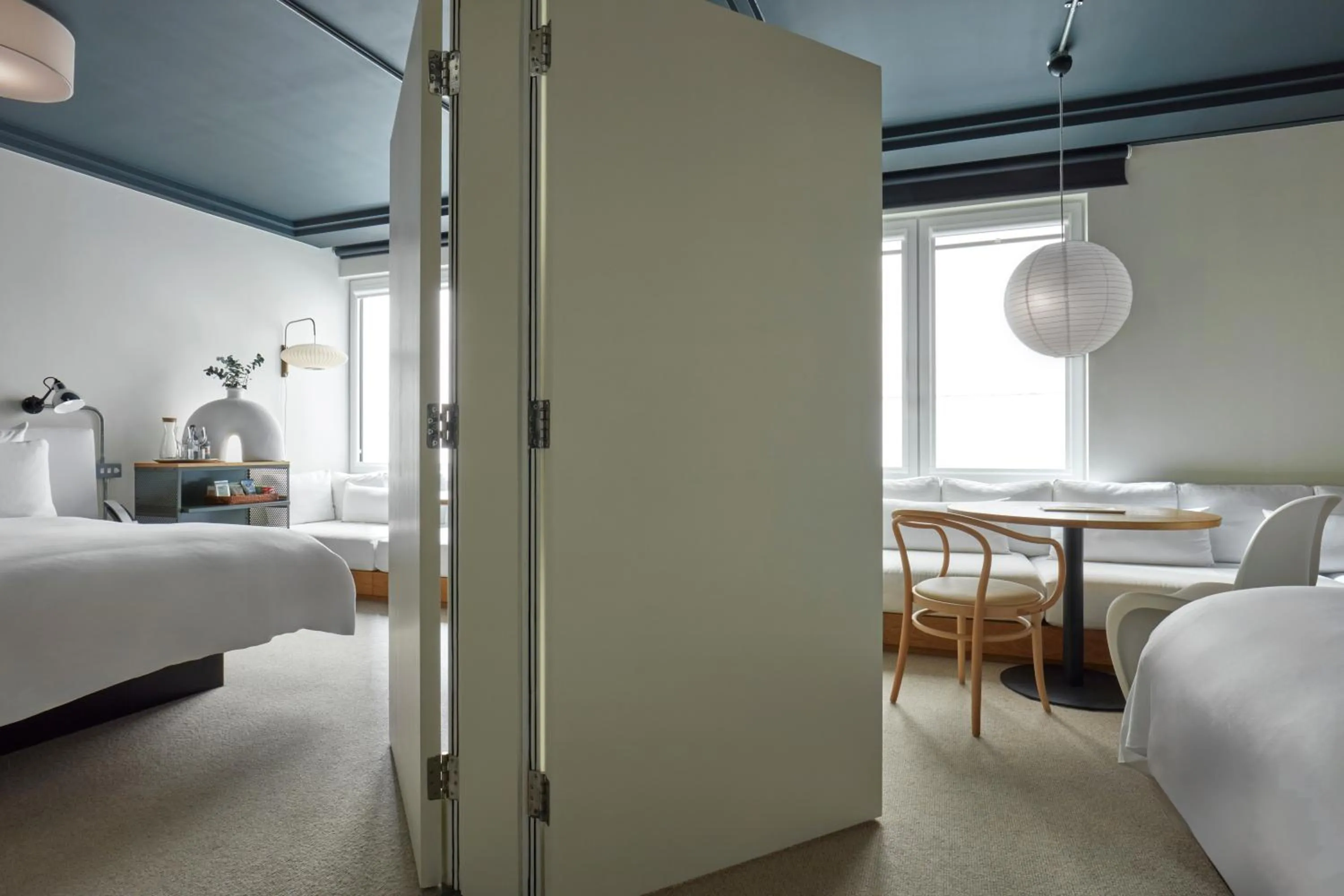 Photo of the whole room, Bed in One Hundred Shoreditch