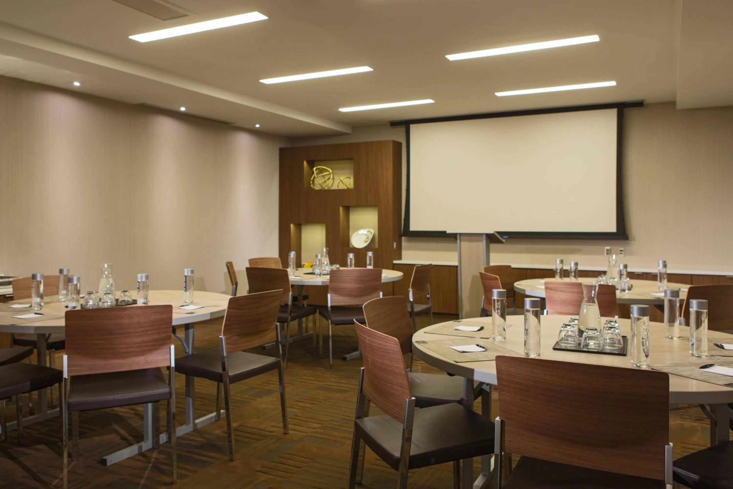 Meeting/conference room in AC Hotel Kansas City Plaza