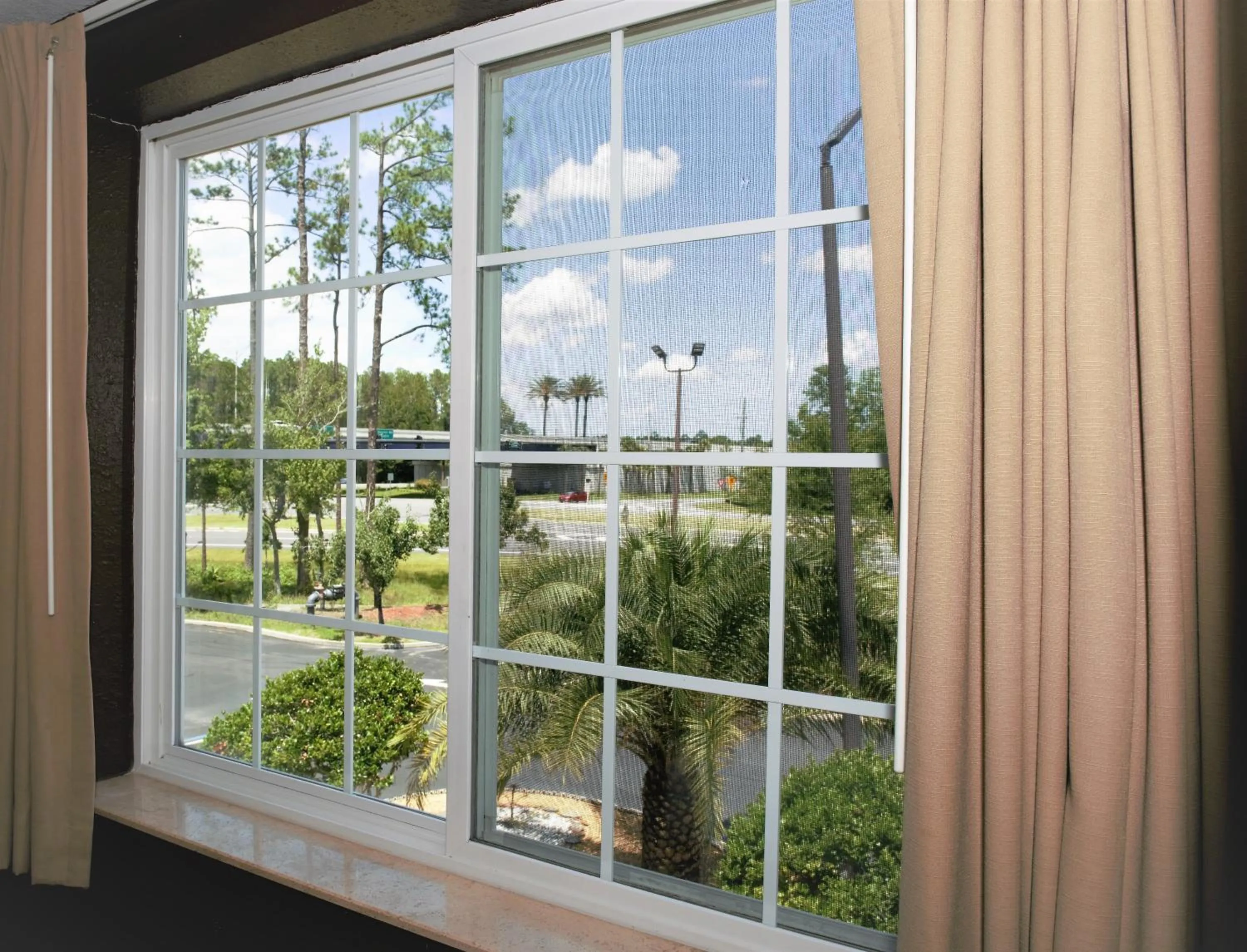 Street view in Microtel Inn & Suites by Wyndham Jacksonville Airport