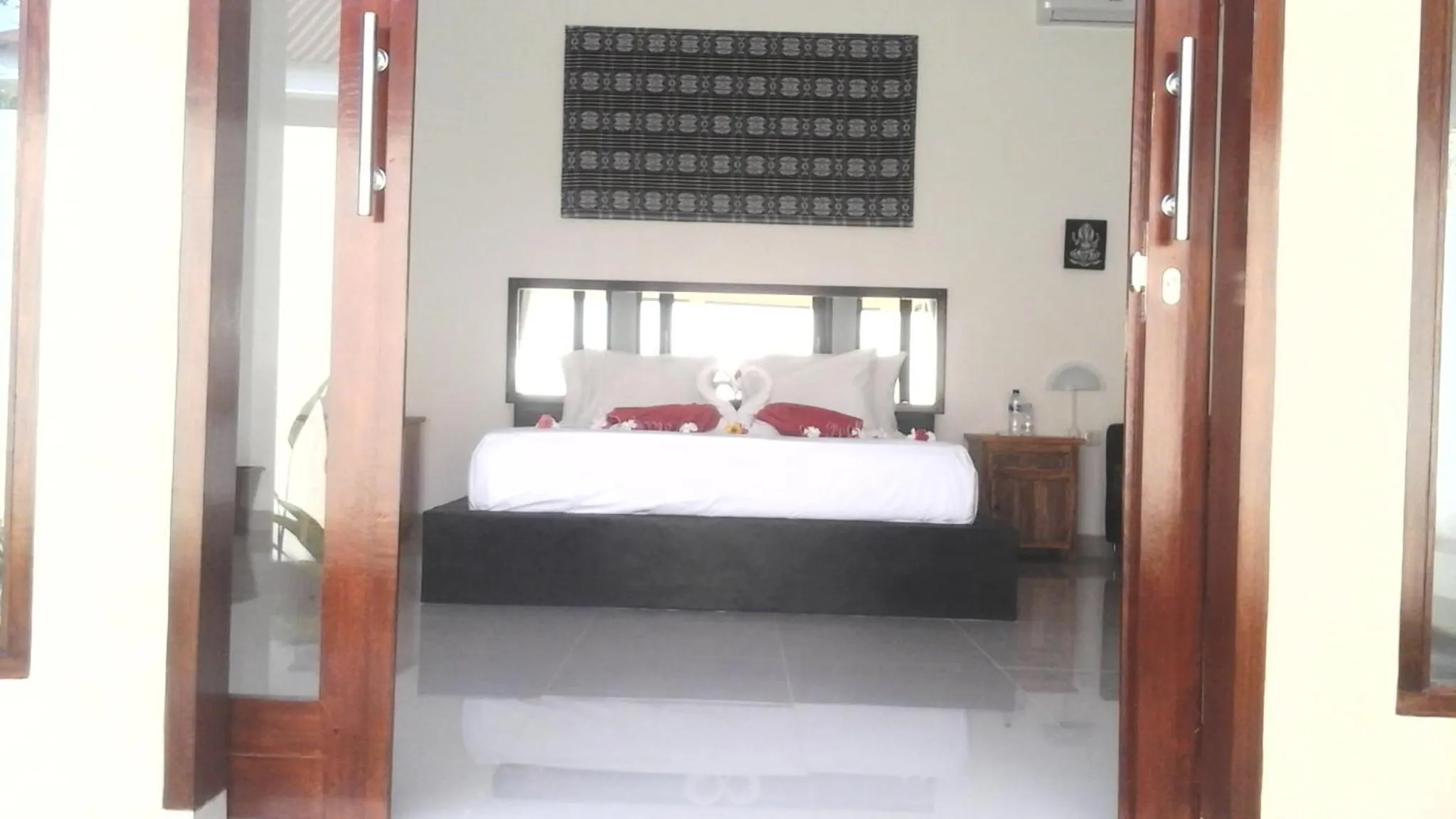 Bed in villa tom and jerry