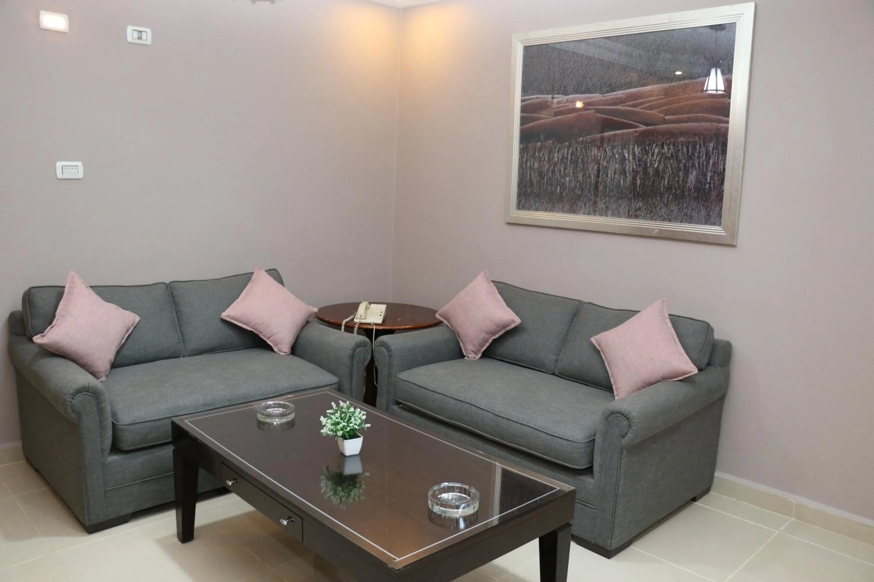 Over Mountains Hotel