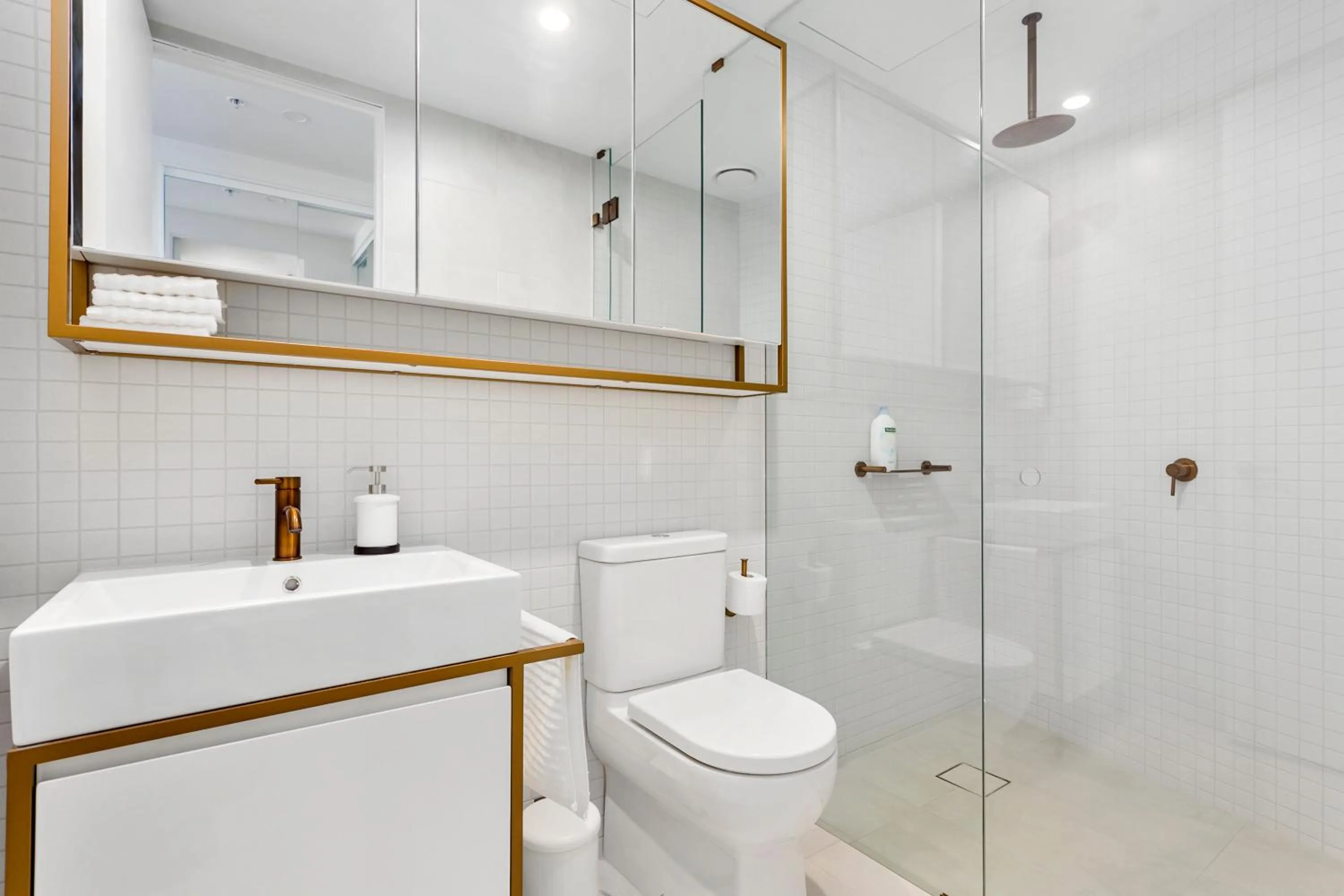 Toilet in Domi Serviced Apartments