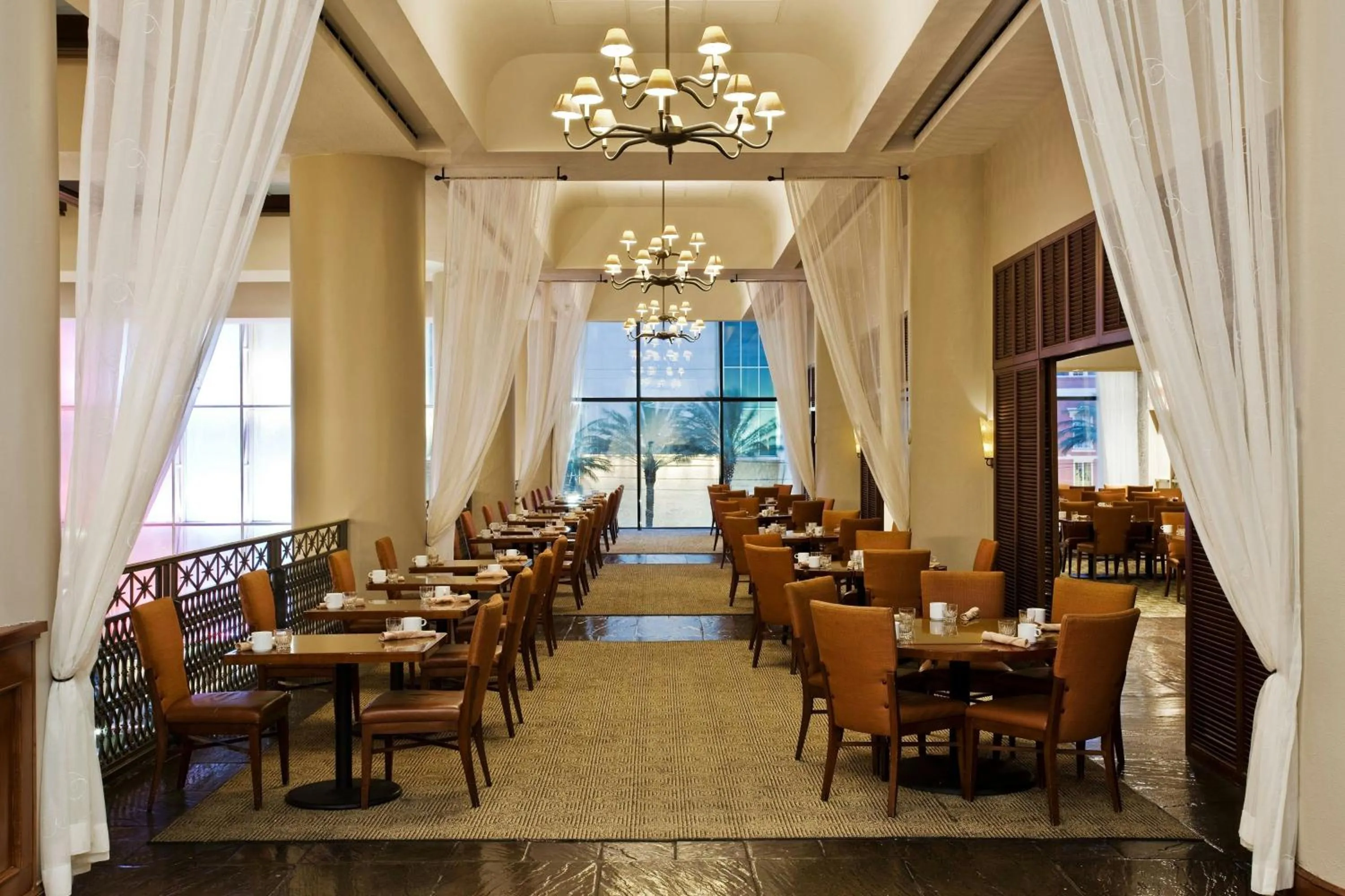 Restaurant/places to eat in Sheraton New Orleans Hotel