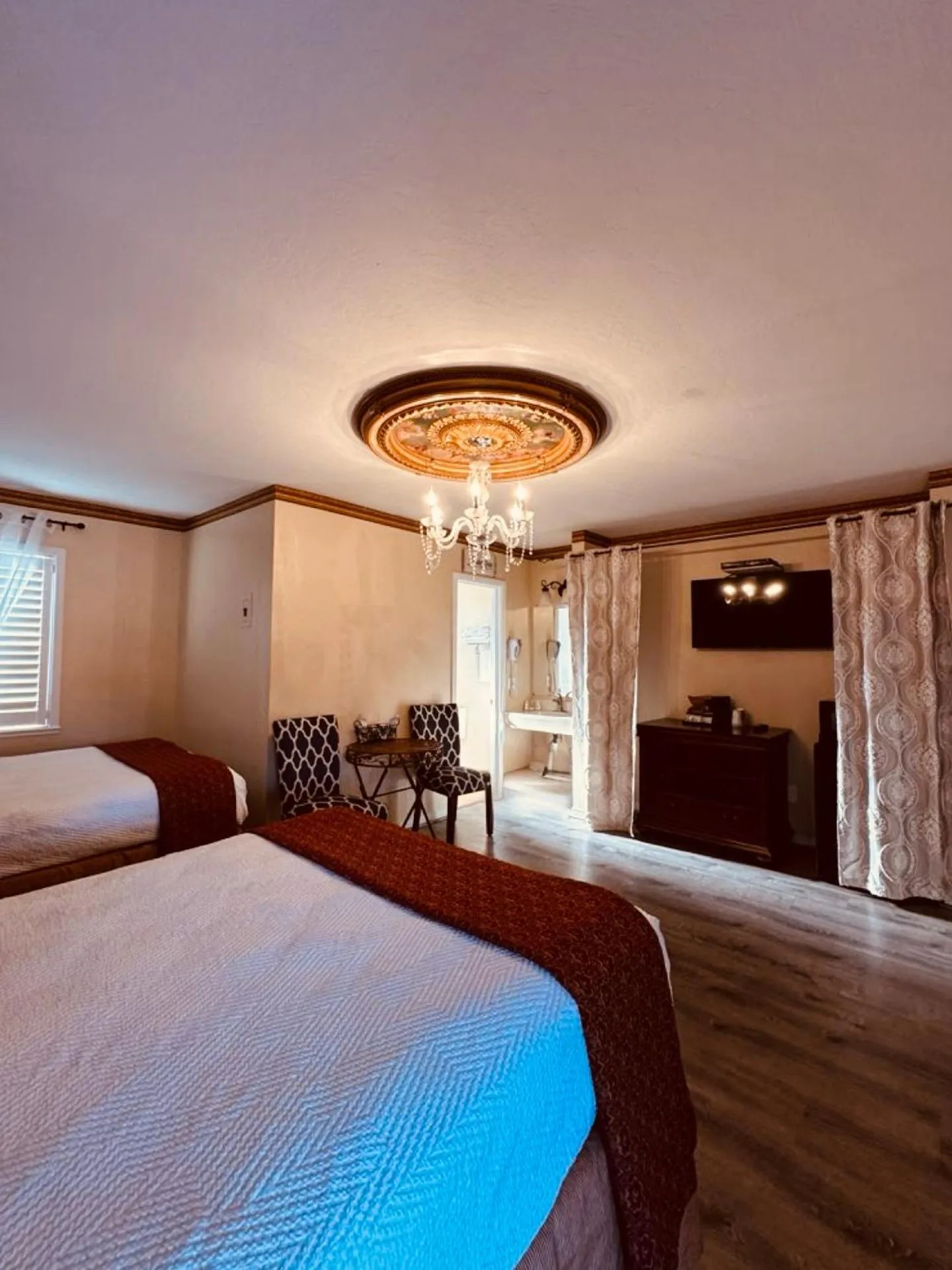 Bed in Chardonnay Lodge