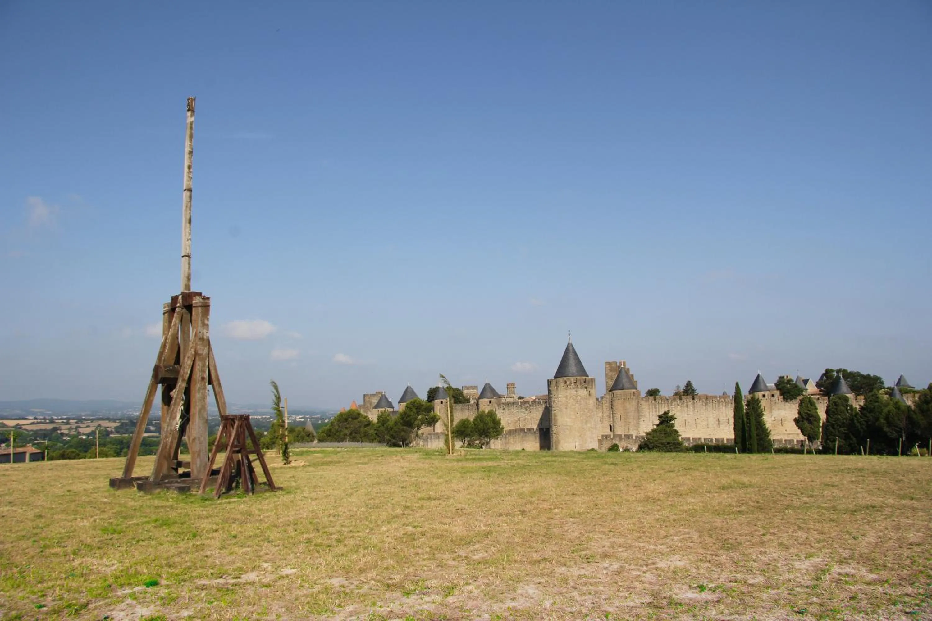 Nearby landmark in Hotel Pont Levis - Franck Putelat