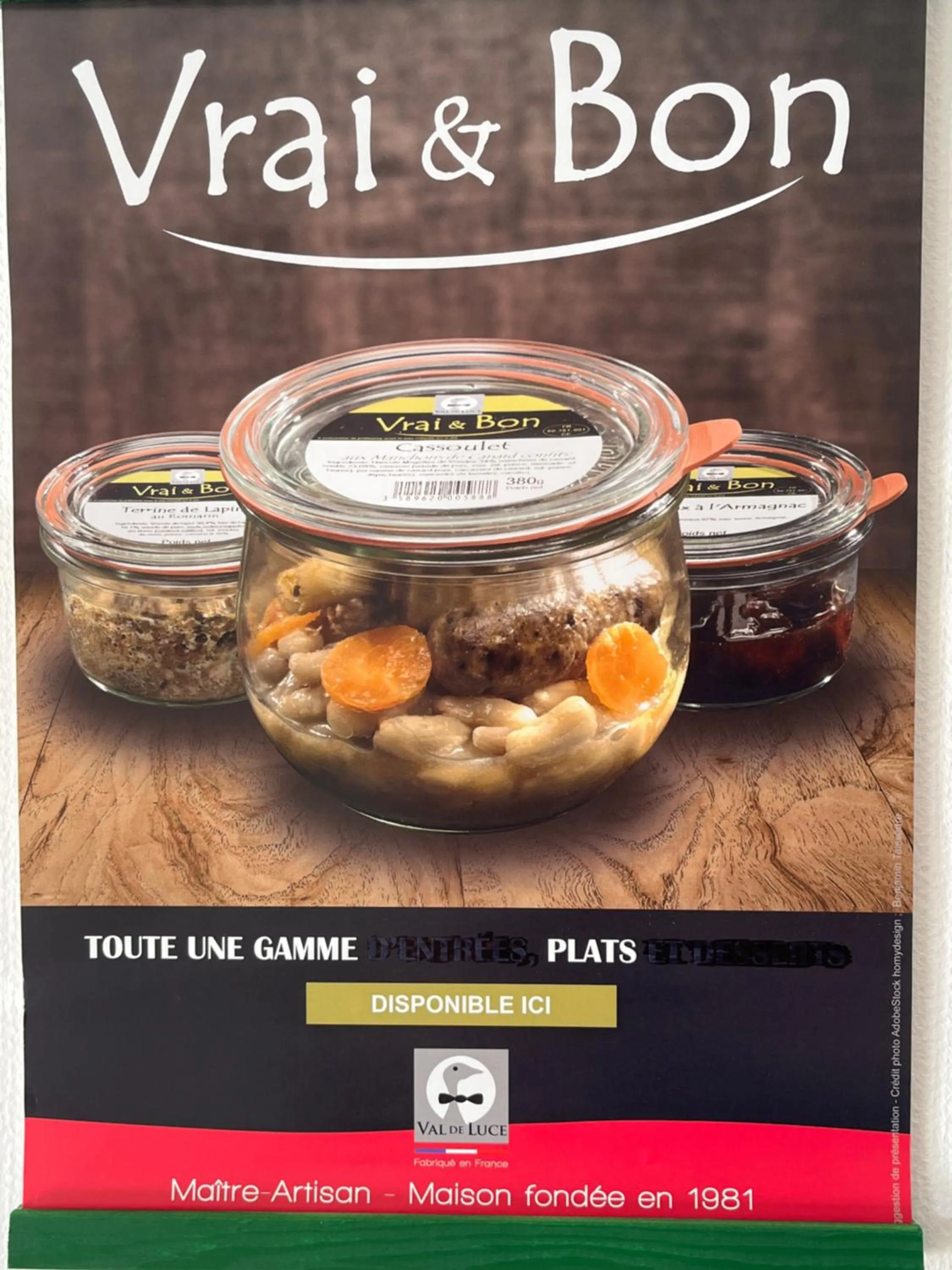 Restaurant/places to eat in Hôtel Le Lyon Vert Commentry