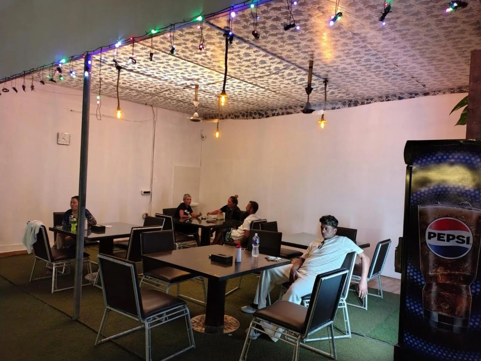 Sea Shell Beach Cottages & Suites