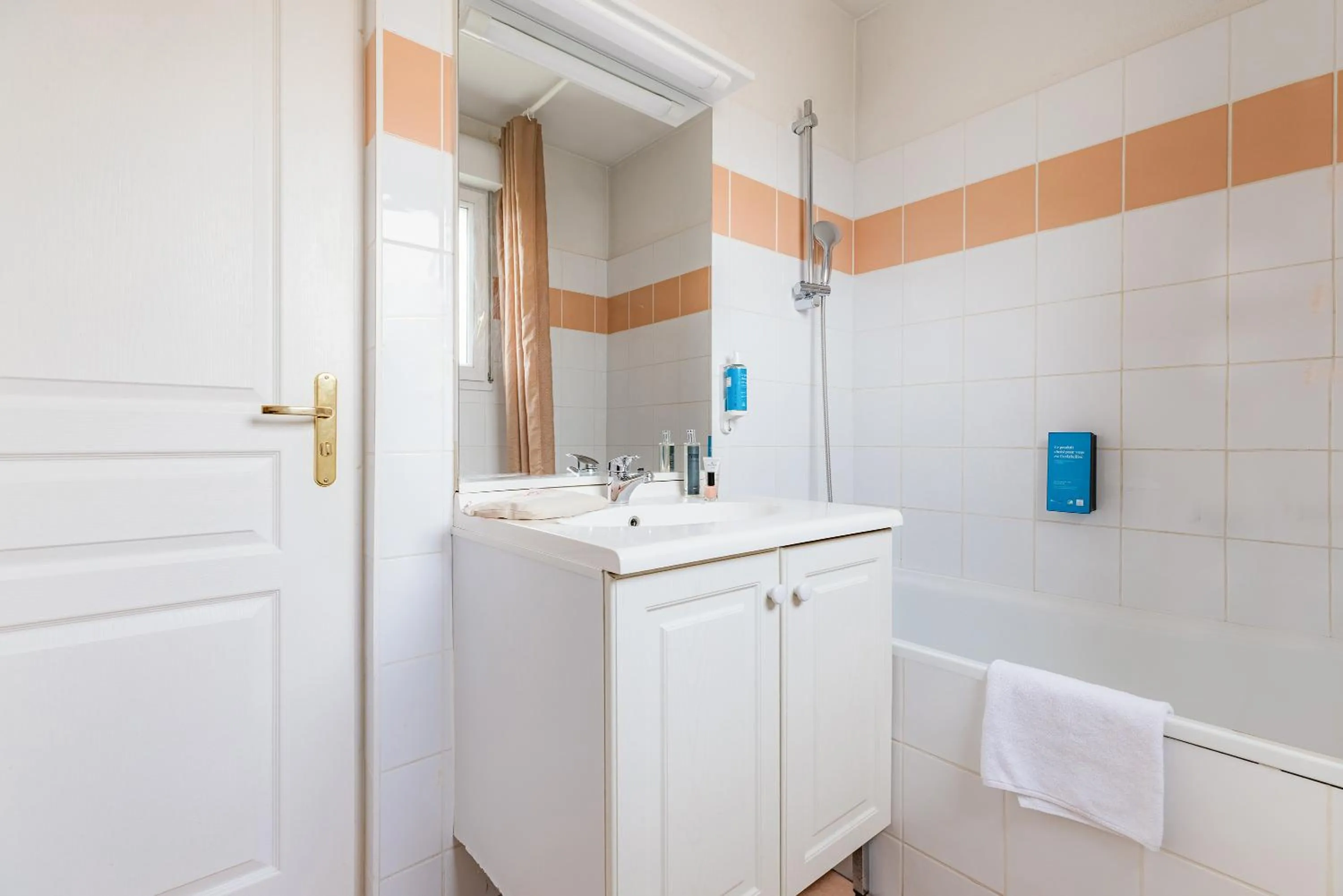 Bathroom in Appart'City Classic Dijon - Toison D'Or