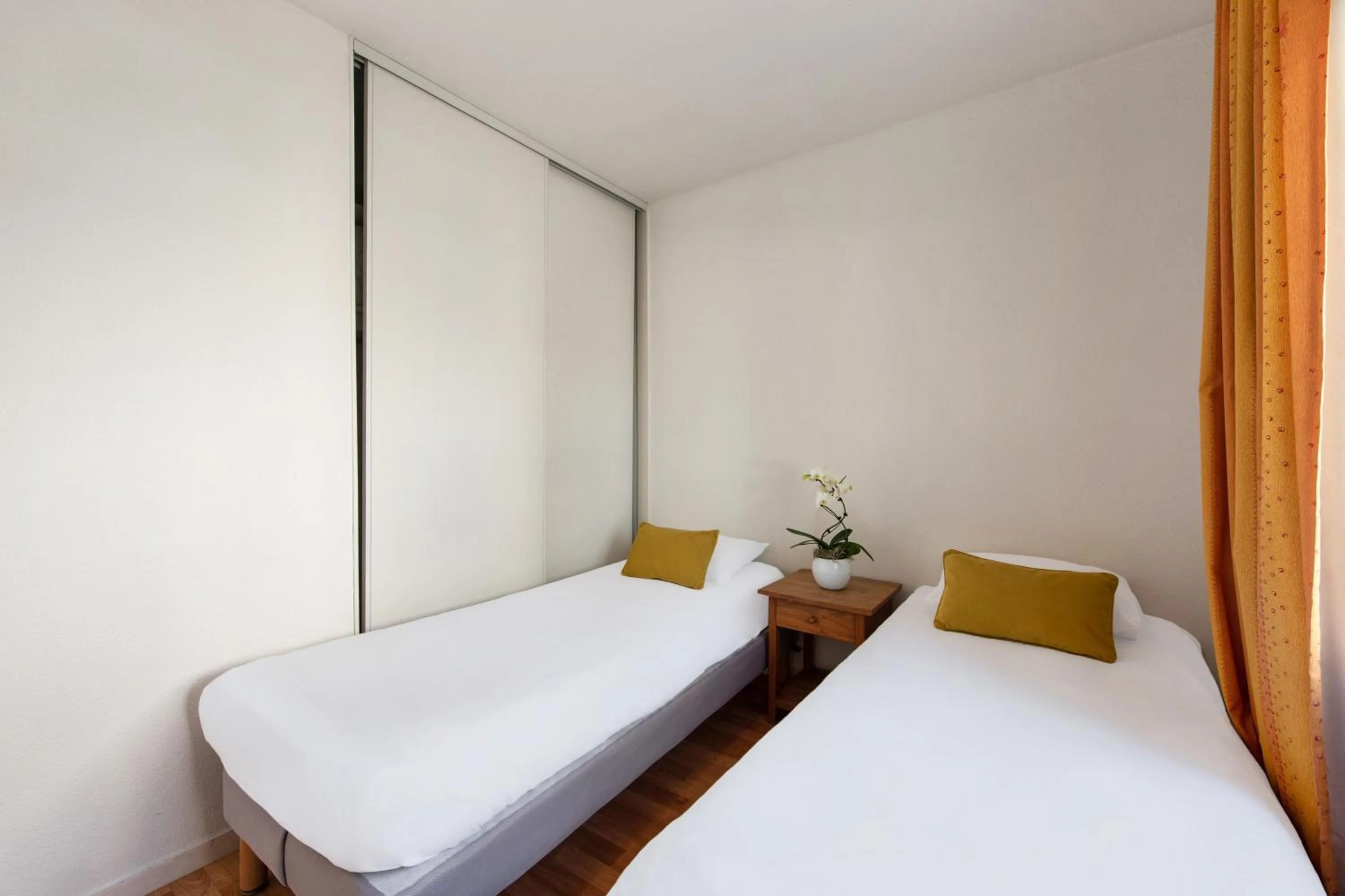 Bed in Appart'City Classic Dijon - Toison D'Or