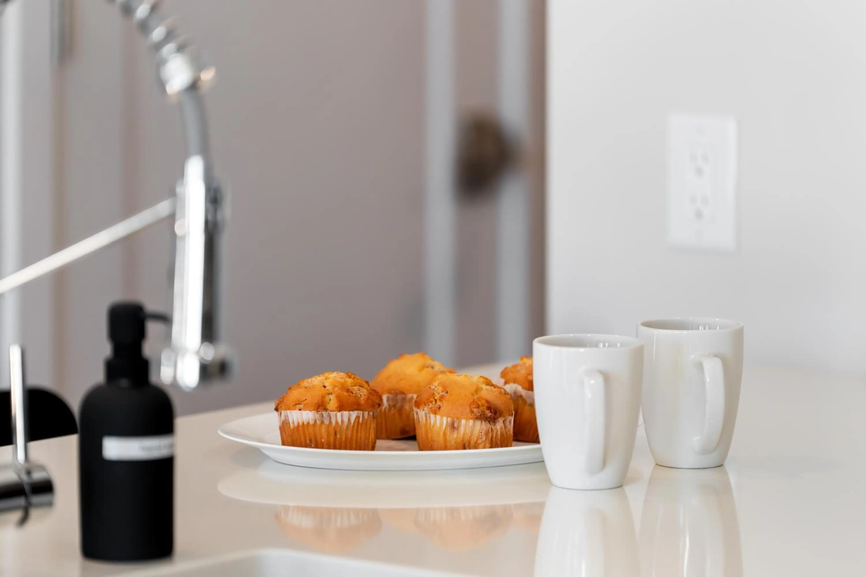 Food and drinks in Luxury Furnished Apartments by Hyatus Downtown at Yale