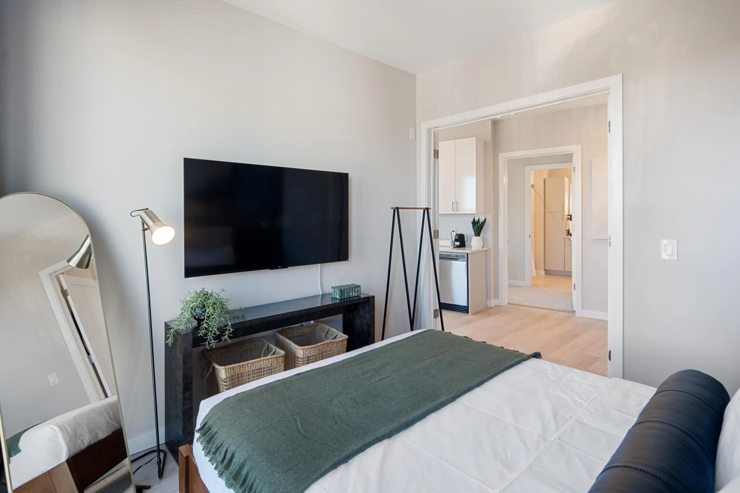 Bed in Luxury Furnished Apartments by Hyatus Downtown at Yale