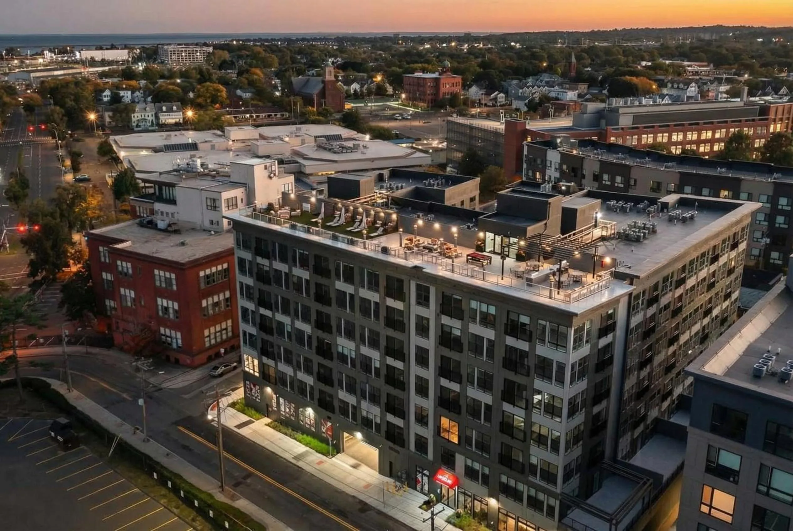 Property building in Luxury Furnished Apartments by Hyatus Downtown at Yale