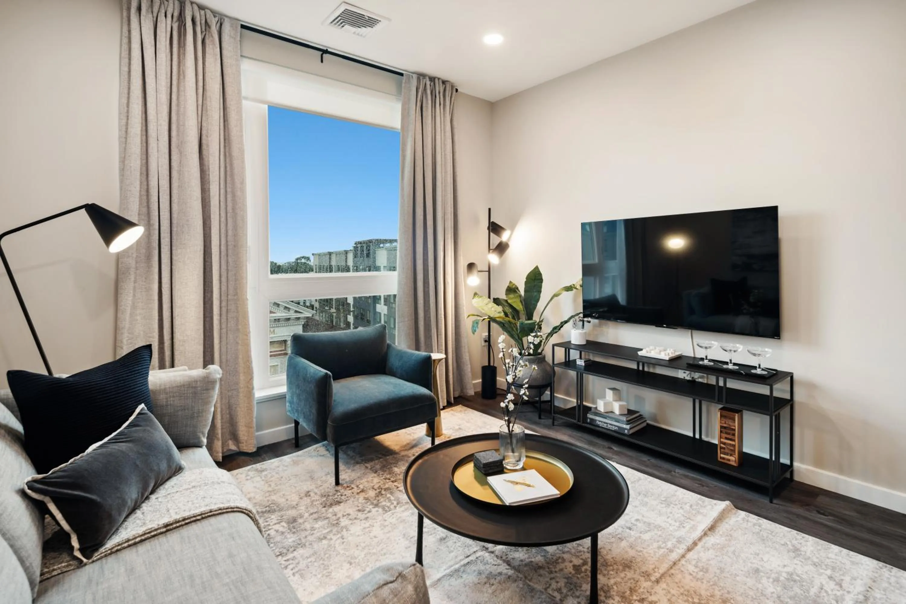 Living room in Luxury Furnished Apartments by Hyatus Downtown at Yale