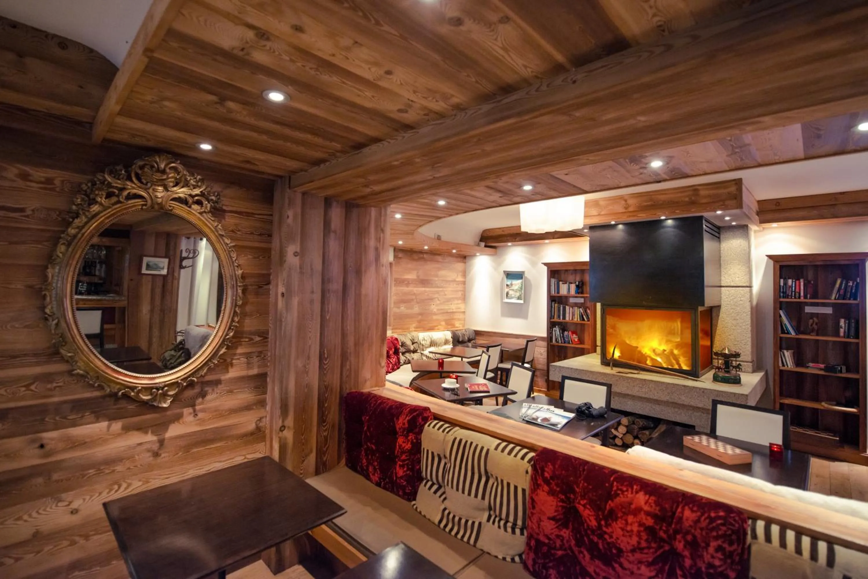 Lobby or reception in Park Hotel Suisse & Spa