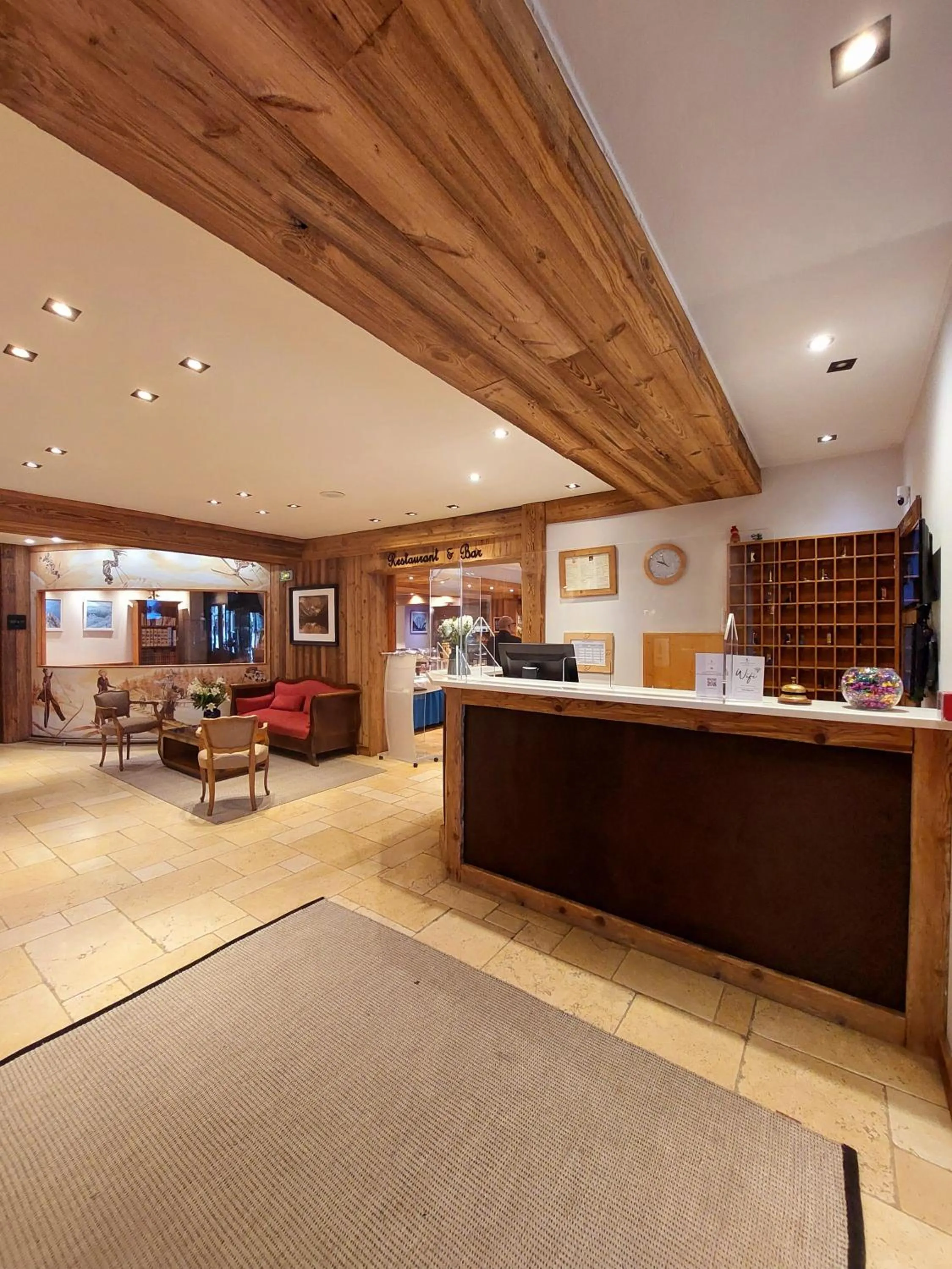 Lobby or reception in Park Hotel Suisse & Spa