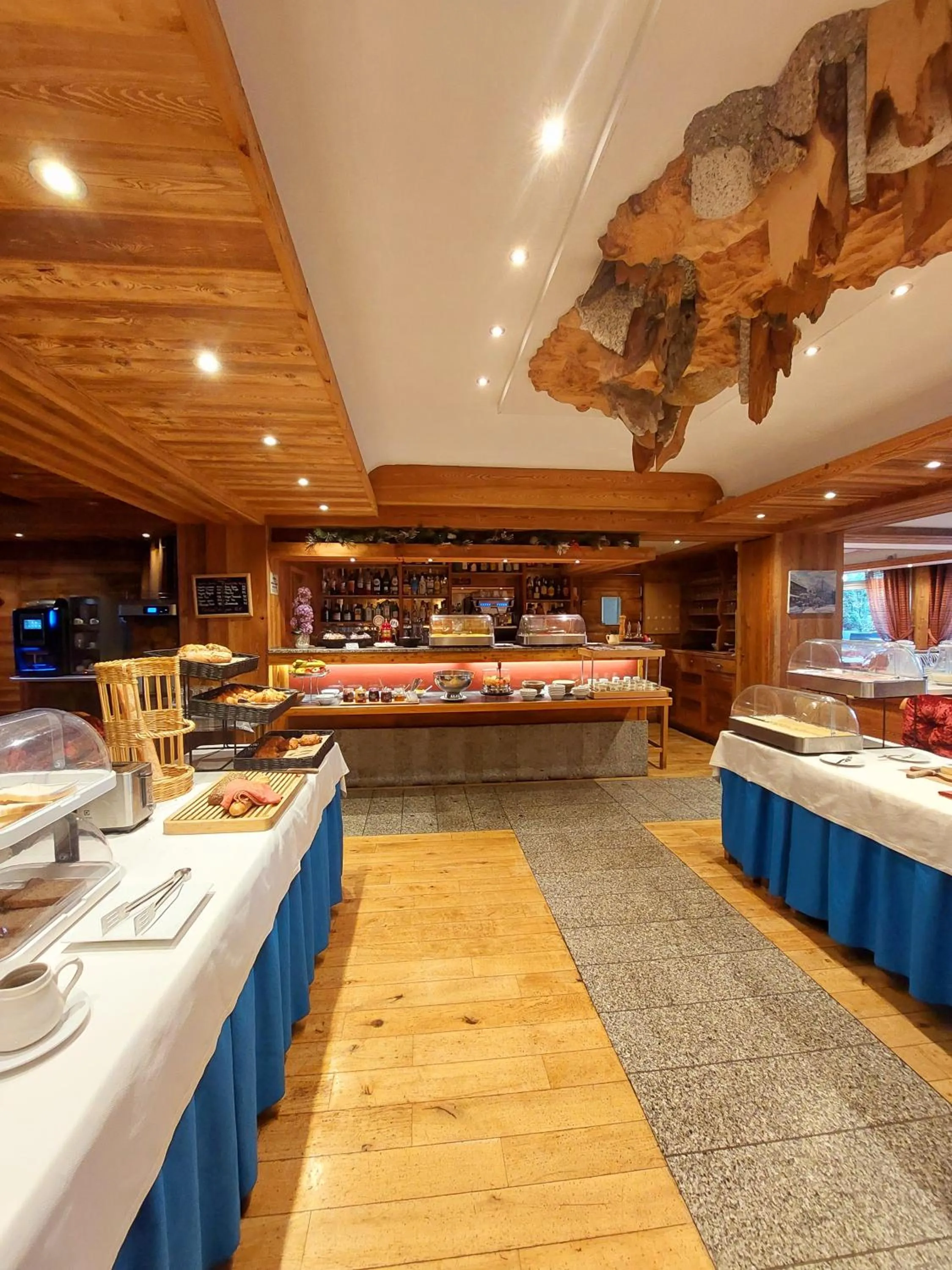 Breakfast in Park Hotel Suisse & Spa