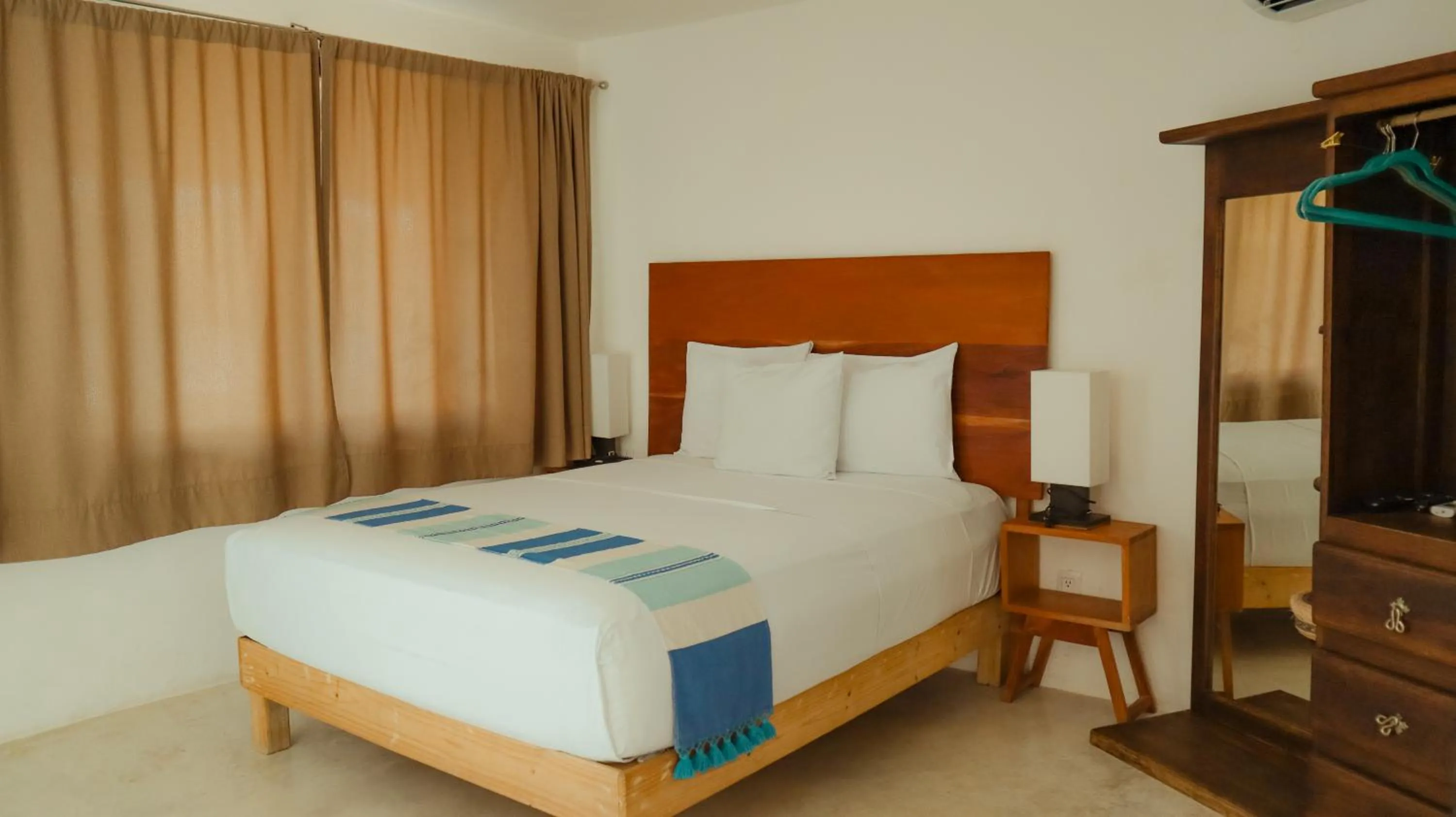 Bedroom, Bed in Royal Palm Bacalar Cabañas & Lagoon Club