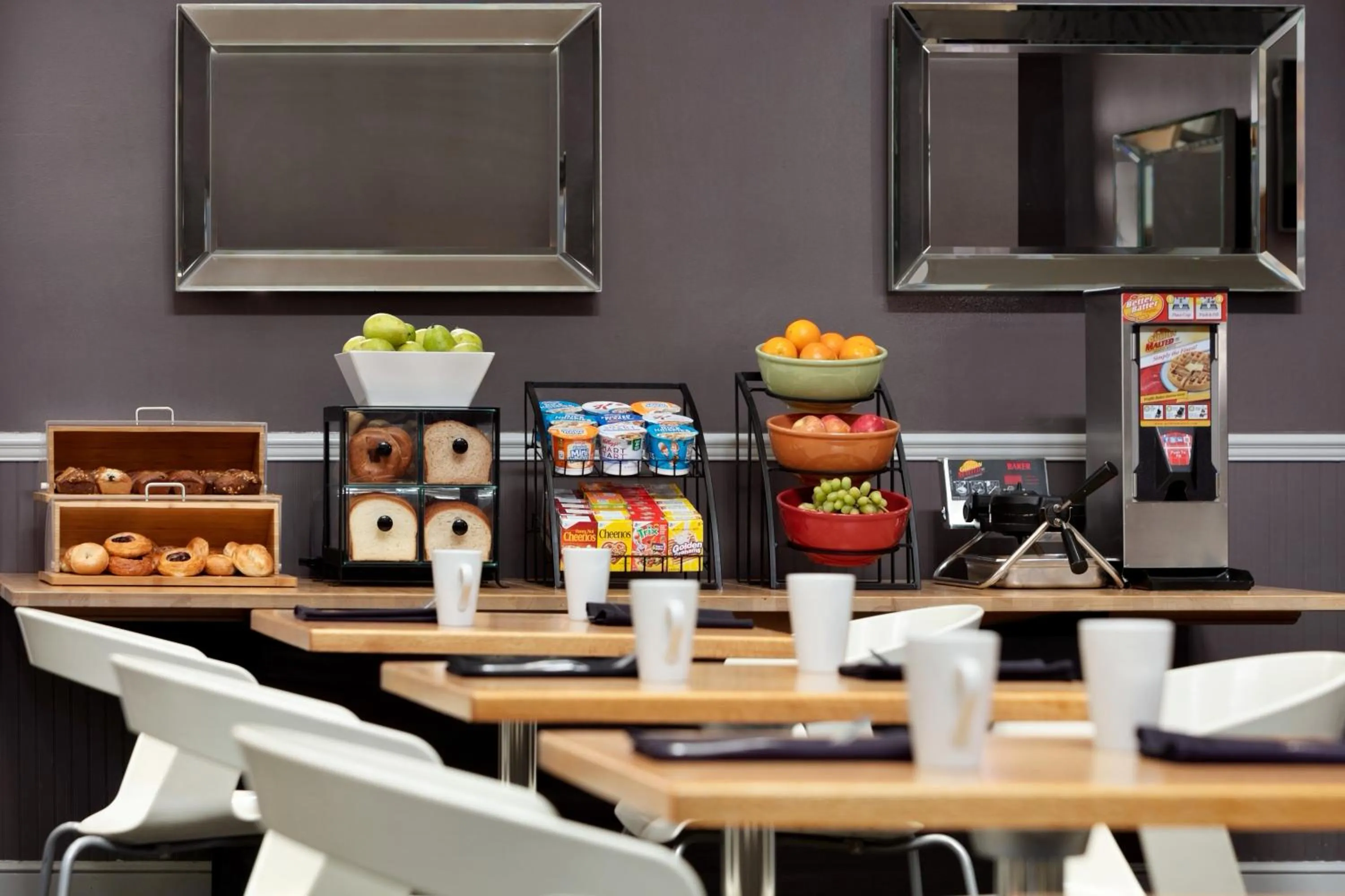 Coffee/tea facilities in The Domain Hotel