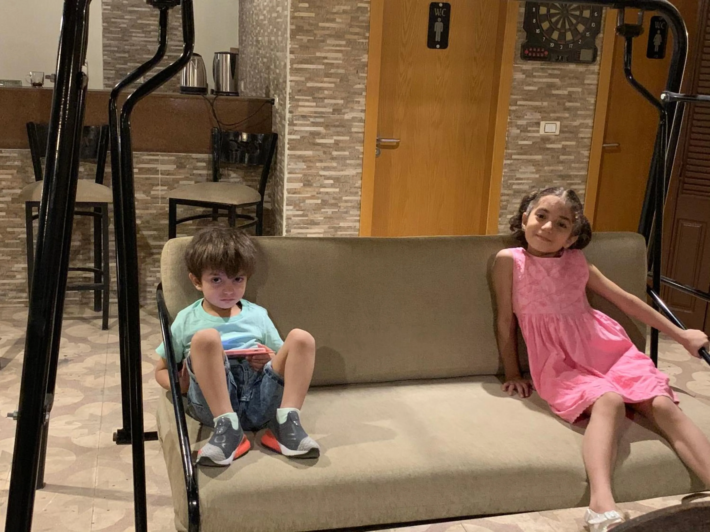 People in Draz pyramids view Bed & breakfast