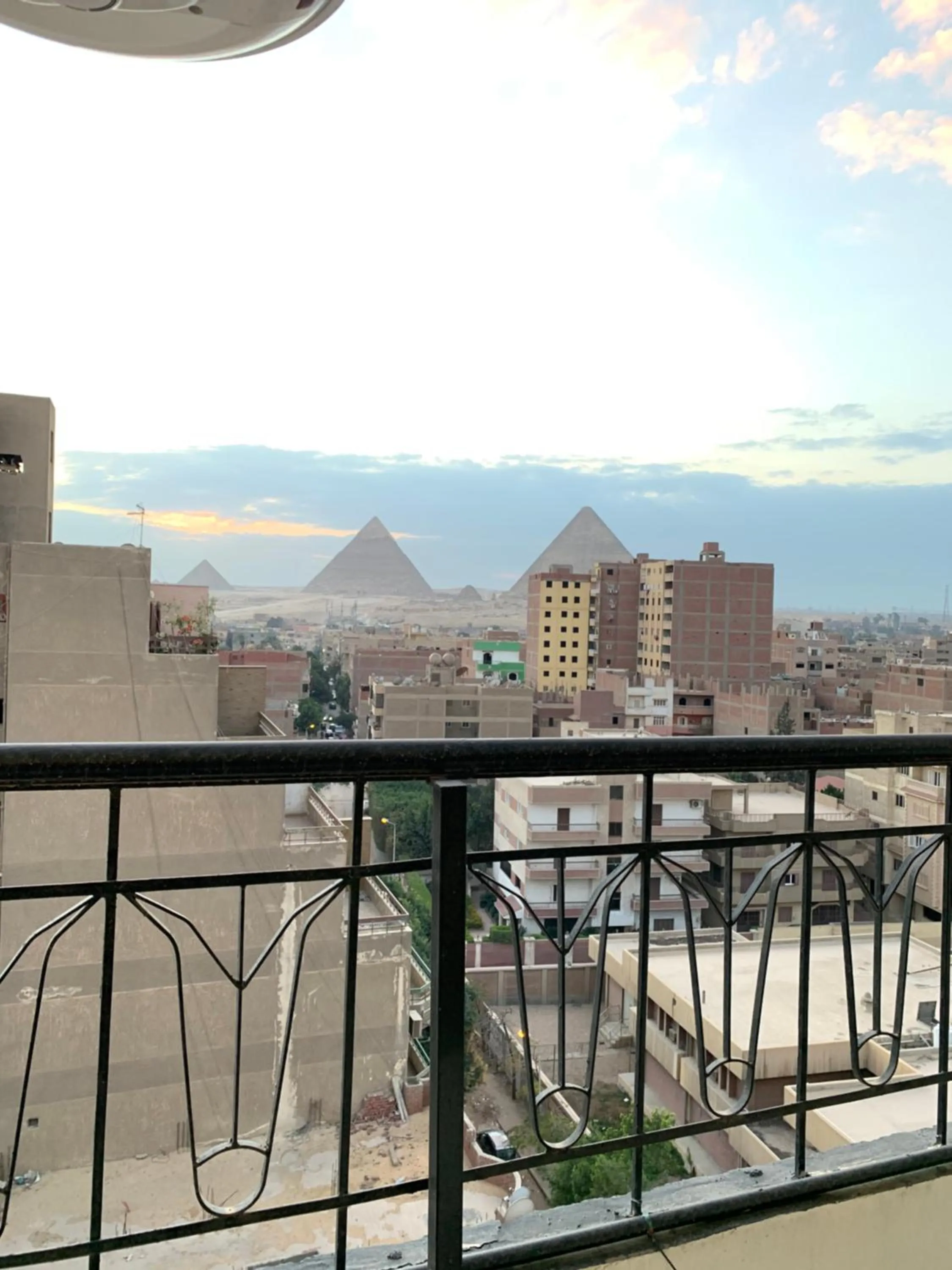 Day in Draz pyramids view Bed & breakfast