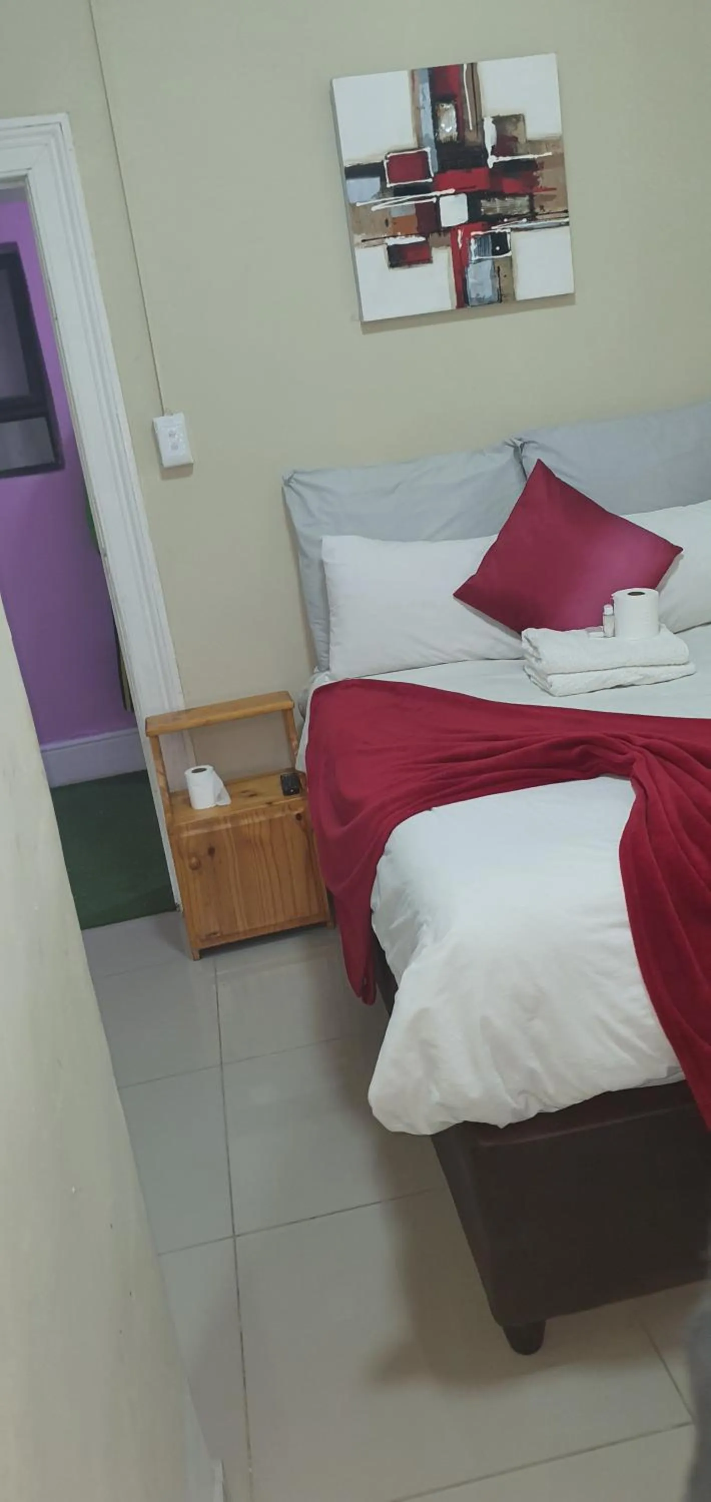 Bed in Helpful lodge