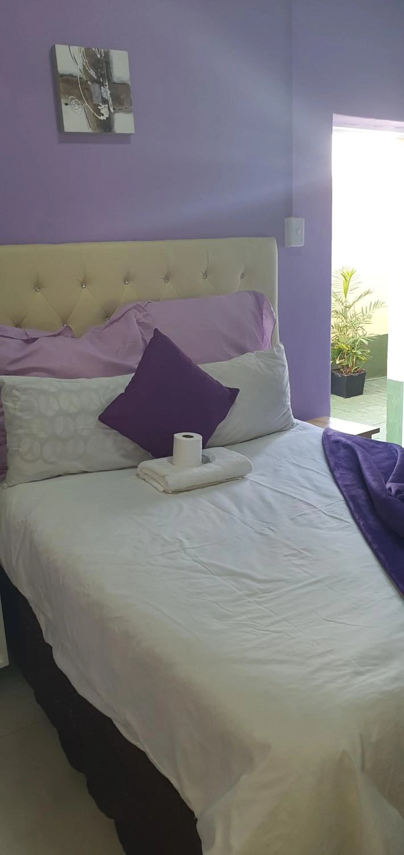 Bed in Helpful lodge