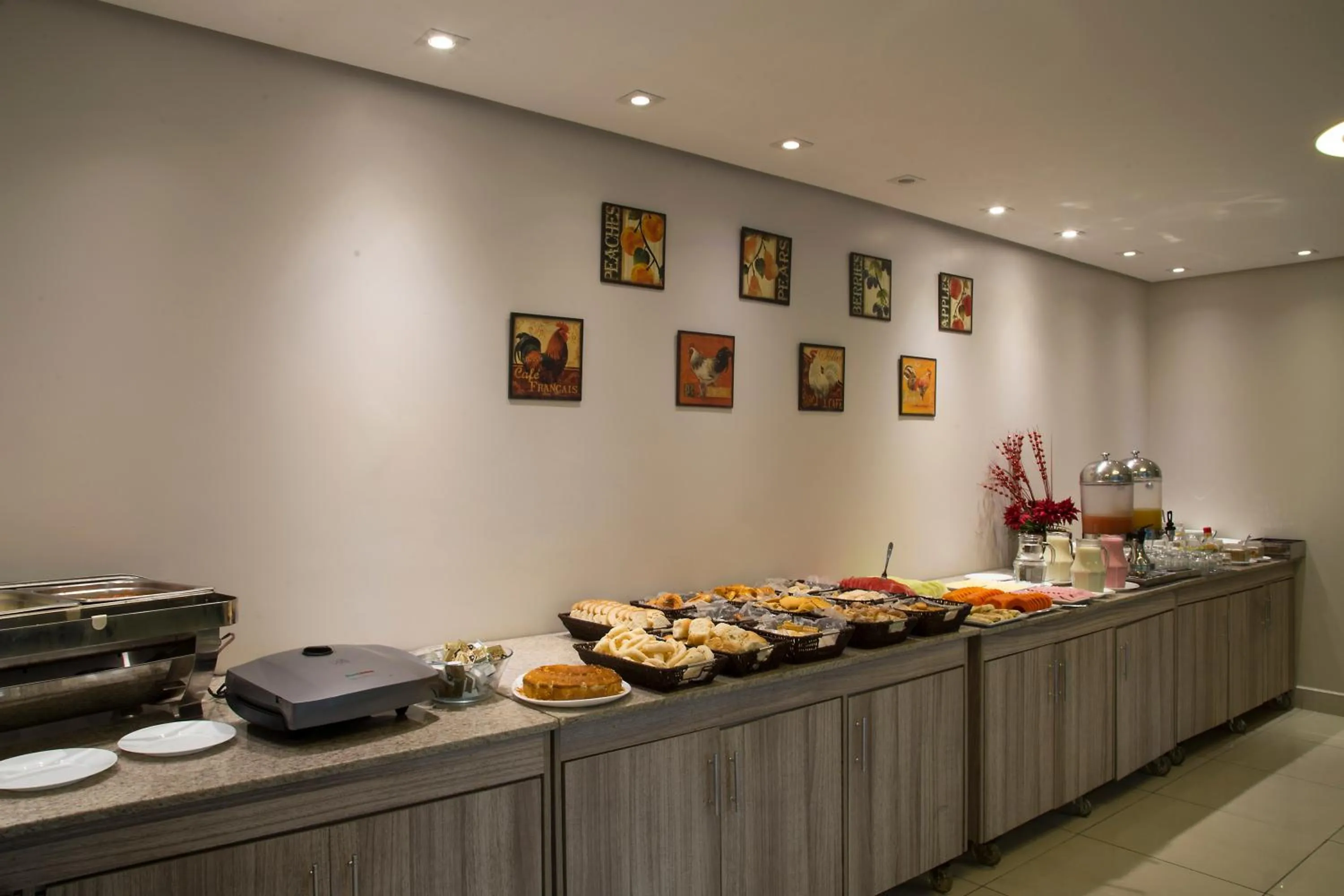 American breakfast in Hotel Morada das Águas