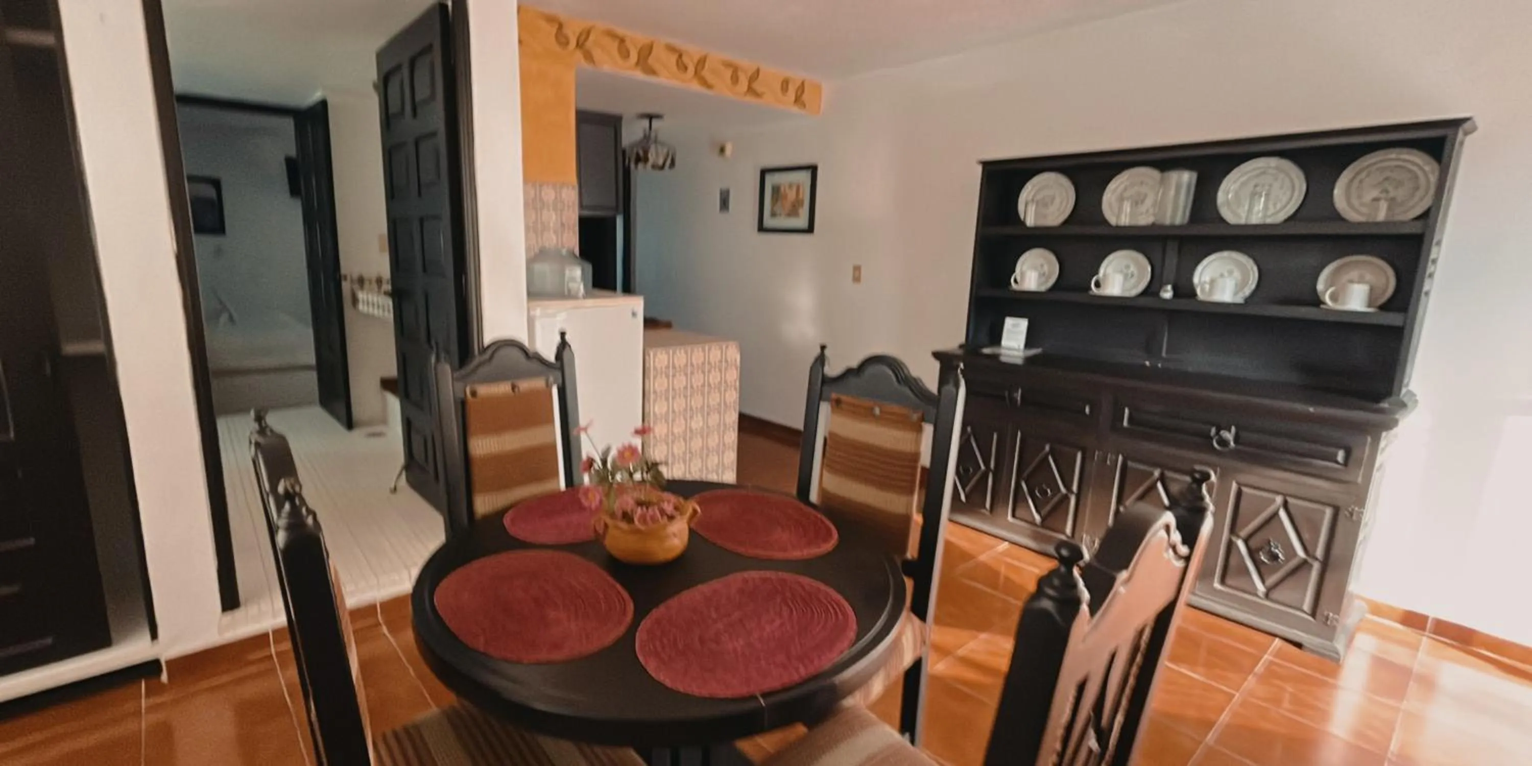 Dining area in Villas de la Montaña