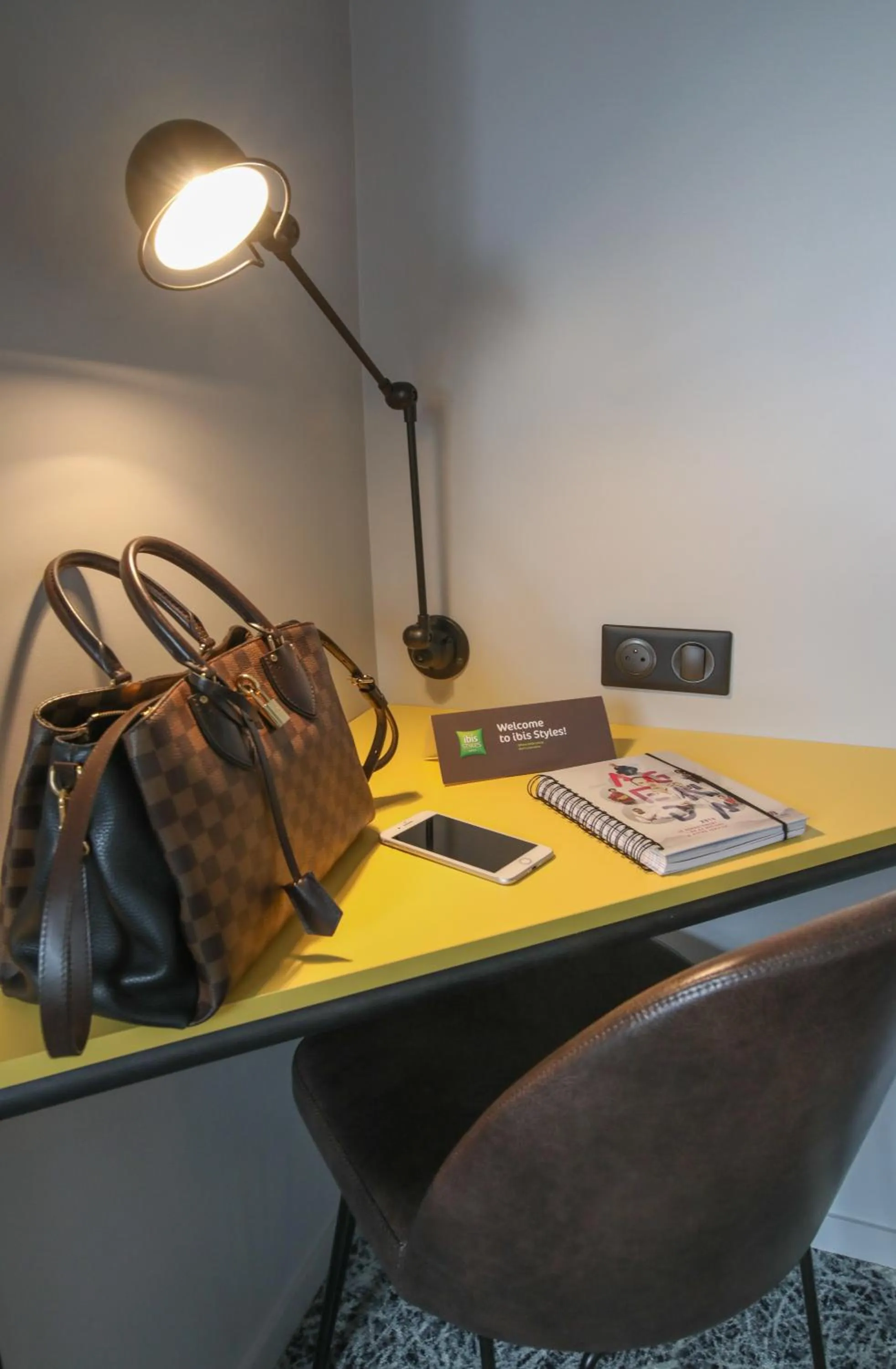 Bedroom in Ibis Styles Clermont-Ferrand République