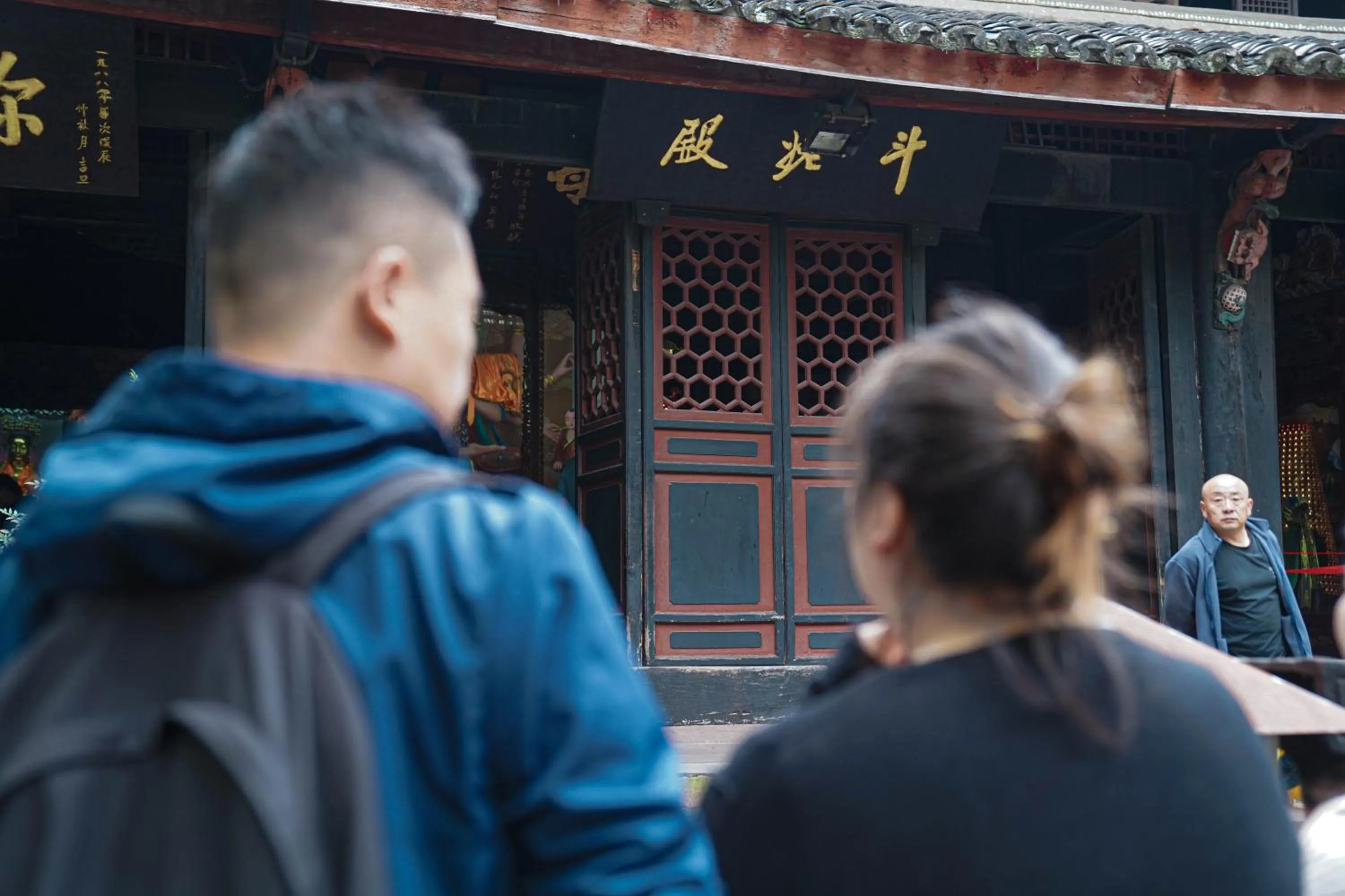 Activities in Chengdu Local Tea Hostel - Short Walk To Taikooli - Chill & Social Coffee Lounge - Metro downstairs - Free Activities - Friendly English Speaking Staff - Tibet, Panda, Buddha & Snow Mountain Tours