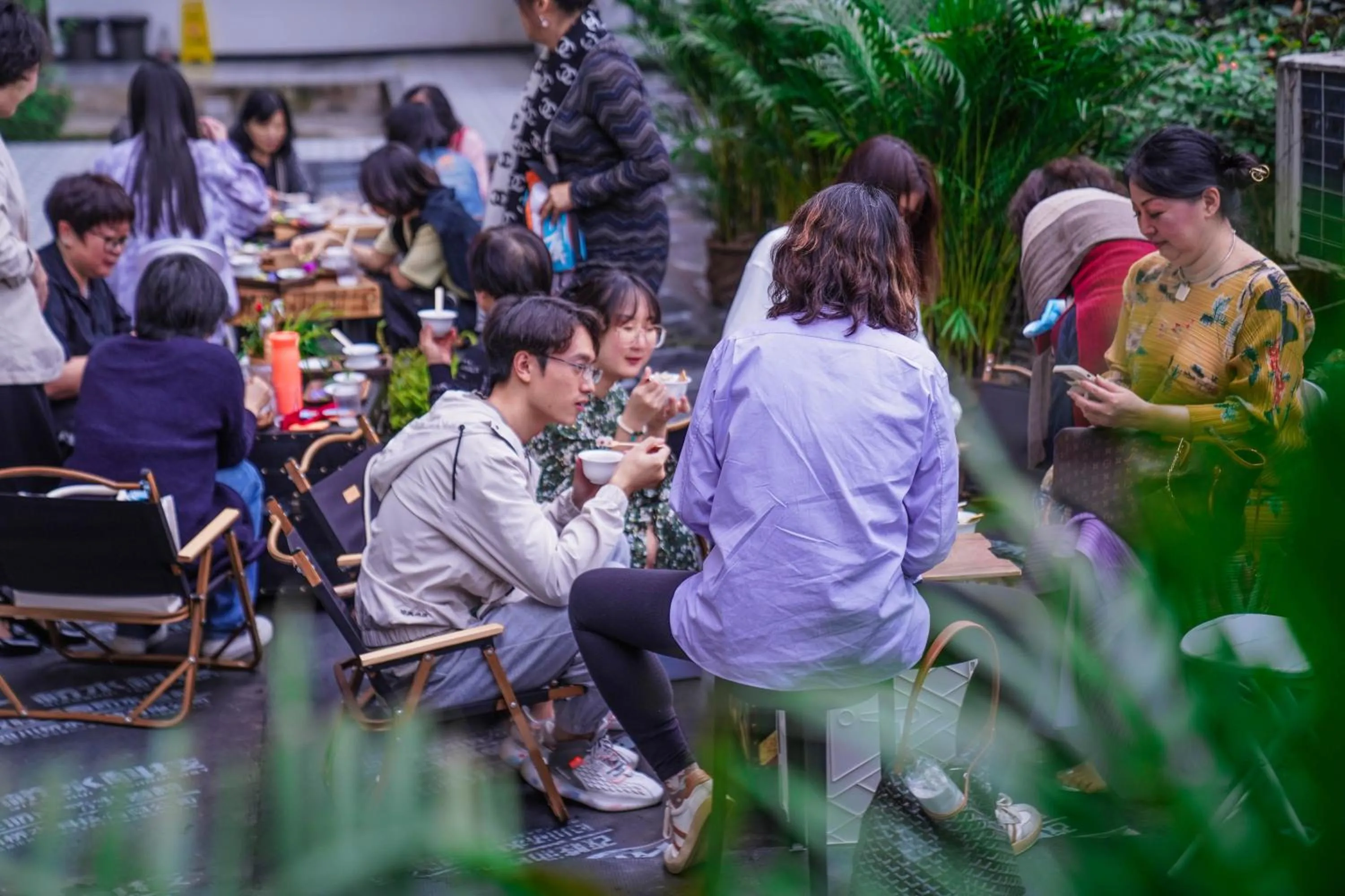 Garden view in Chengdu Local Tea Hostel - Short Walk To Taikooli - Chill & Social Coffee Lounge - Metro downstairs - Free Activities - Friendly English Speaking Staff - Tibet, Panda, Buddha & Snow Mountain Tours