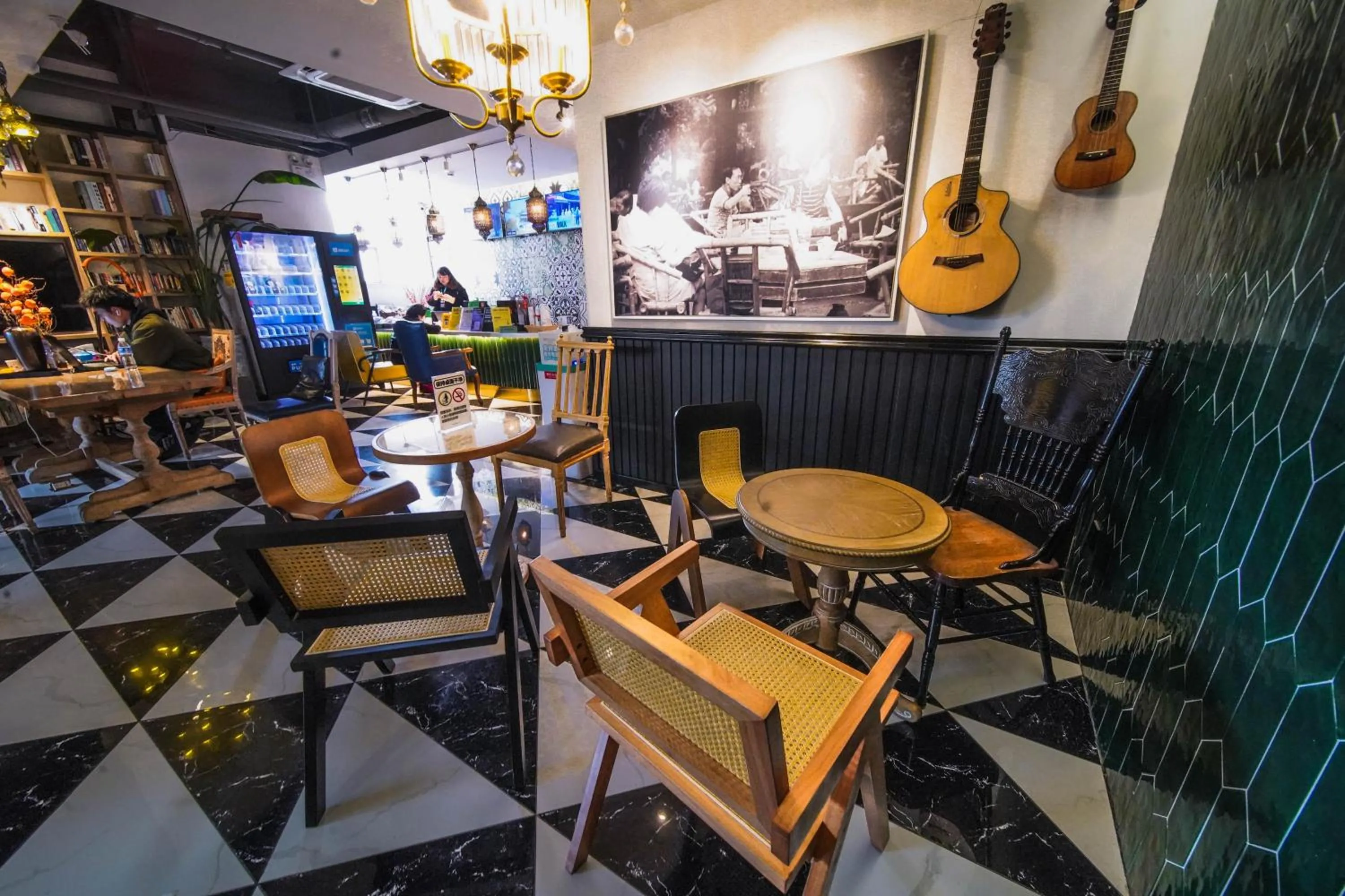 Lounge or bar in Chengdu Local Tea Hostel - Short Walk To Taikooli - Chill & Social Coffee Lounge - Metro downstairs - Free Activities - Friendly English Speaking Staff - Tibet, Panda, Buddha & Snow Mountain Tours