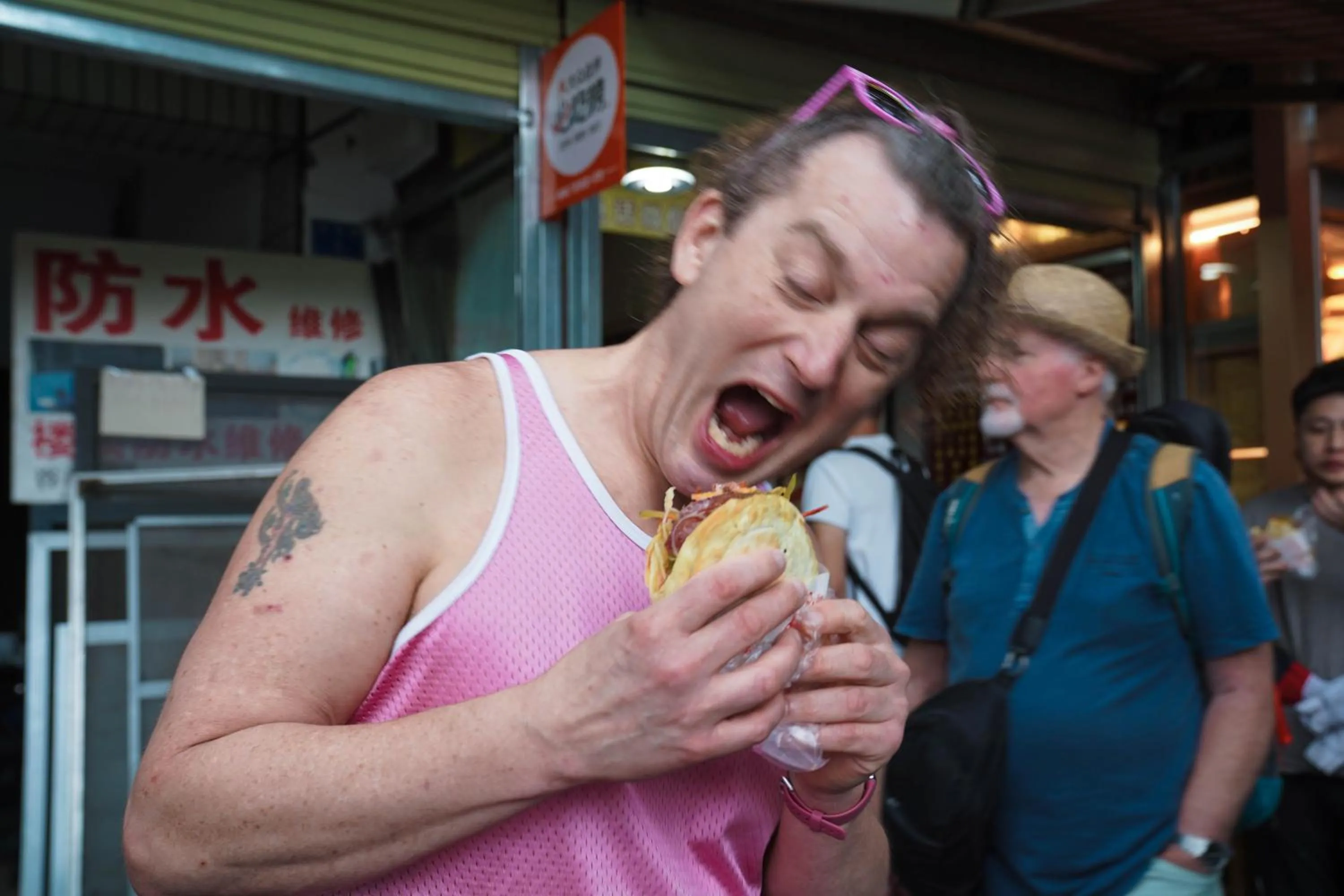 Activities in Chengdu Local Tea Hostel - Short Walk To Taikooli - Chill & Social Coffee Lounge - Metro downstairs - Free Activities - Friendly English Speaking Staff - Tibet, Panda, Buddha & Snow Mountain Tours