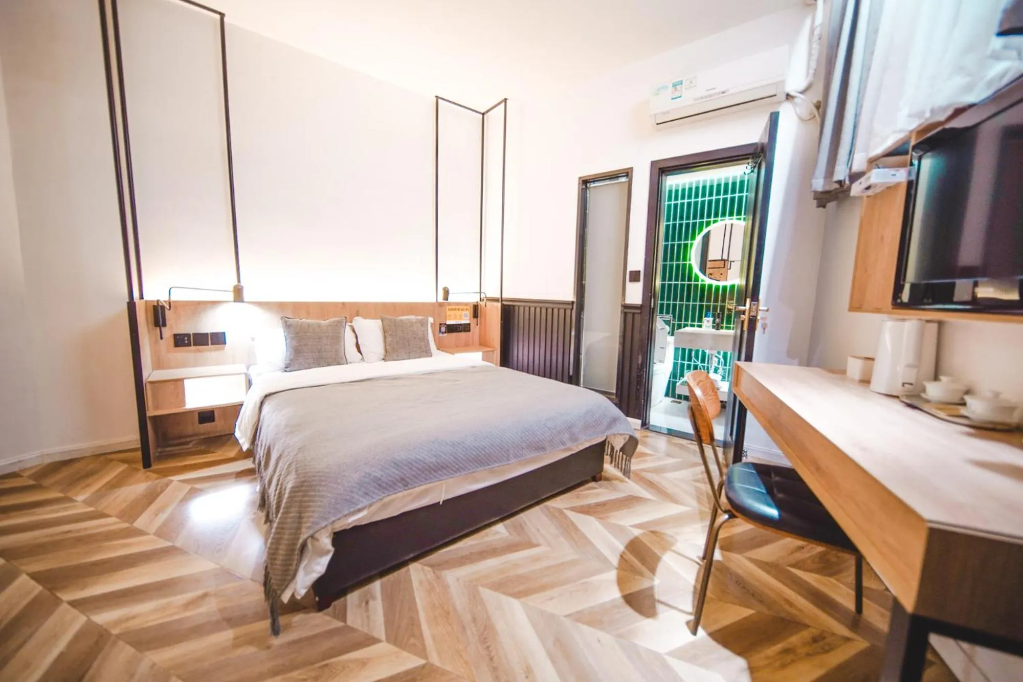 Photo of the whole room, Bed in Chengdu Local Tea Hostel - Short Walk To Taikooli - Chill & Social Coffee Lounge - Metro downstairs - Free Activities - Friendly English Speaking Staff - Tibet, Panda, Buddha & Snow Mountain Tours