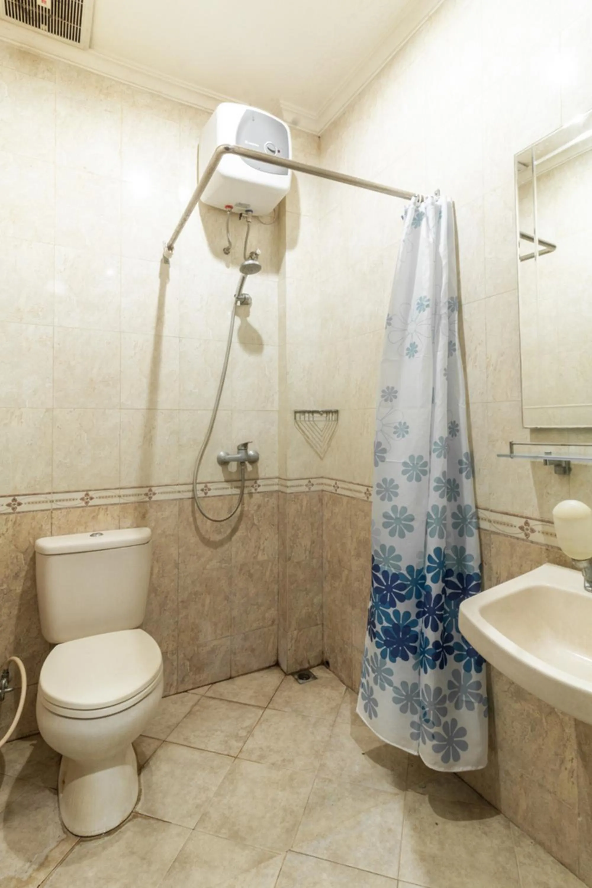 RedDoorz near Bahu Mall Manado