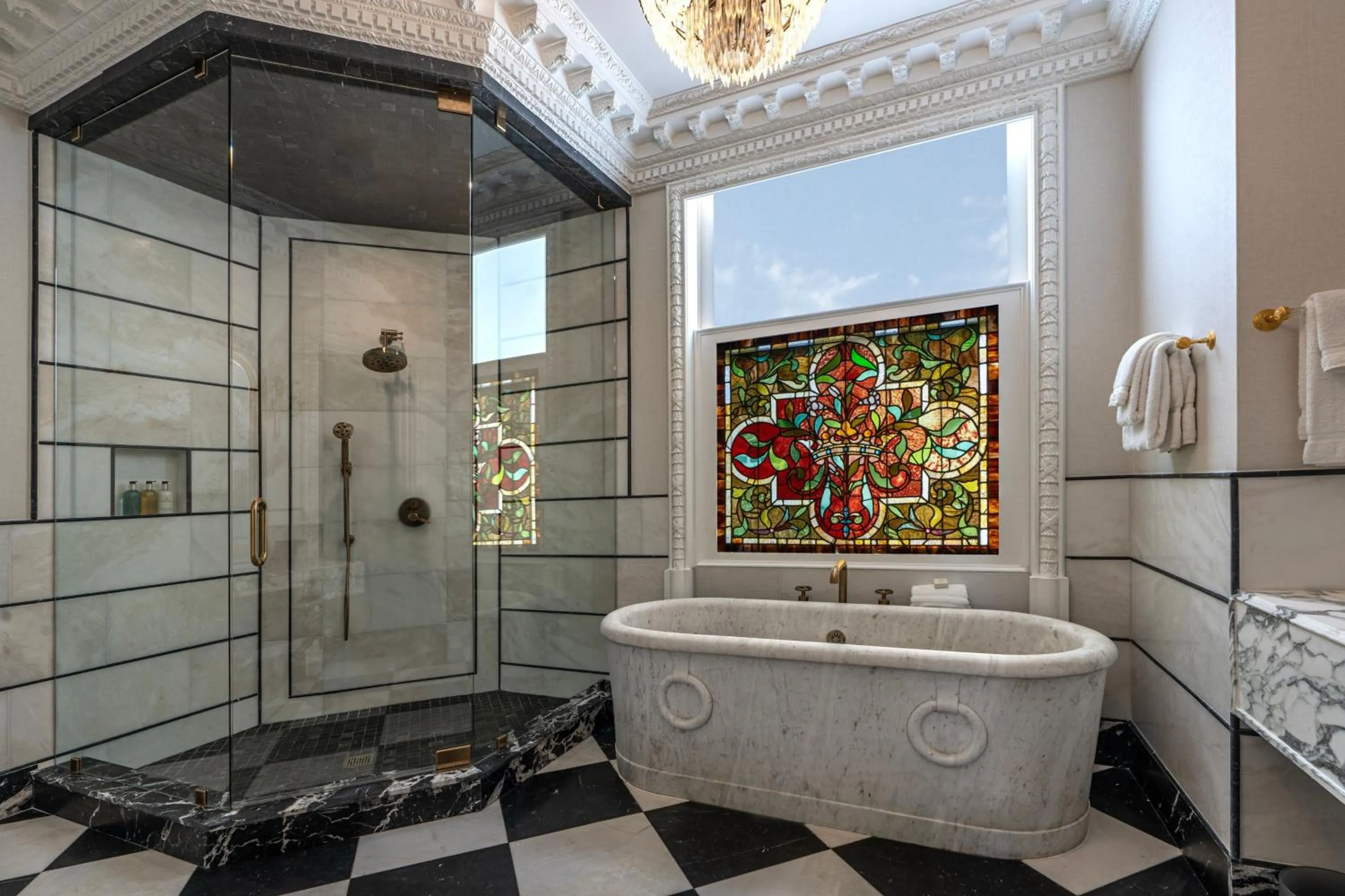 Bathroom in Le Pavillon, New Orleans, a Tribute Portfolio Hotel