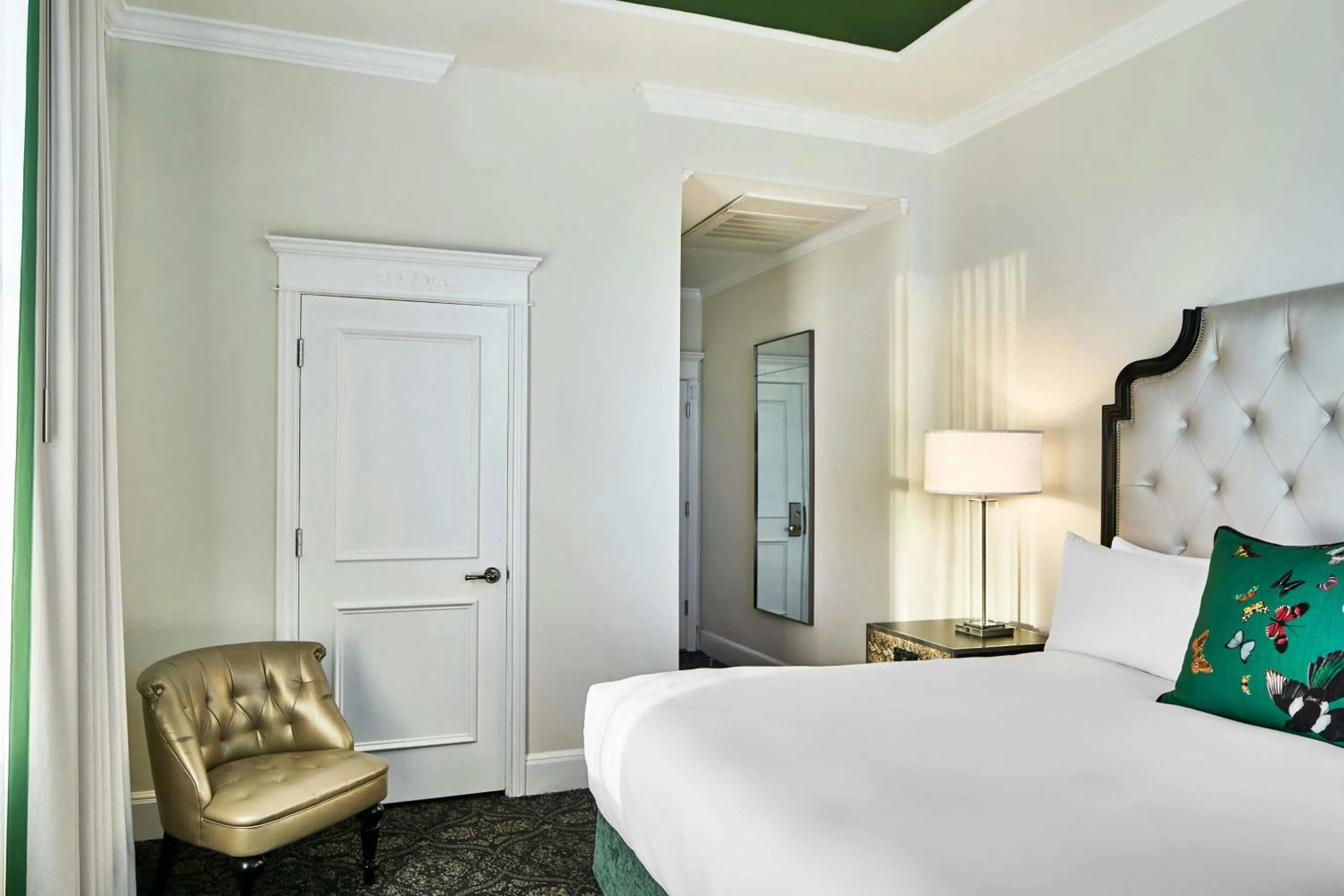 Bedroom, Bed in Le Pavillon, New Orleans, a Tribute Portfolio Hotel