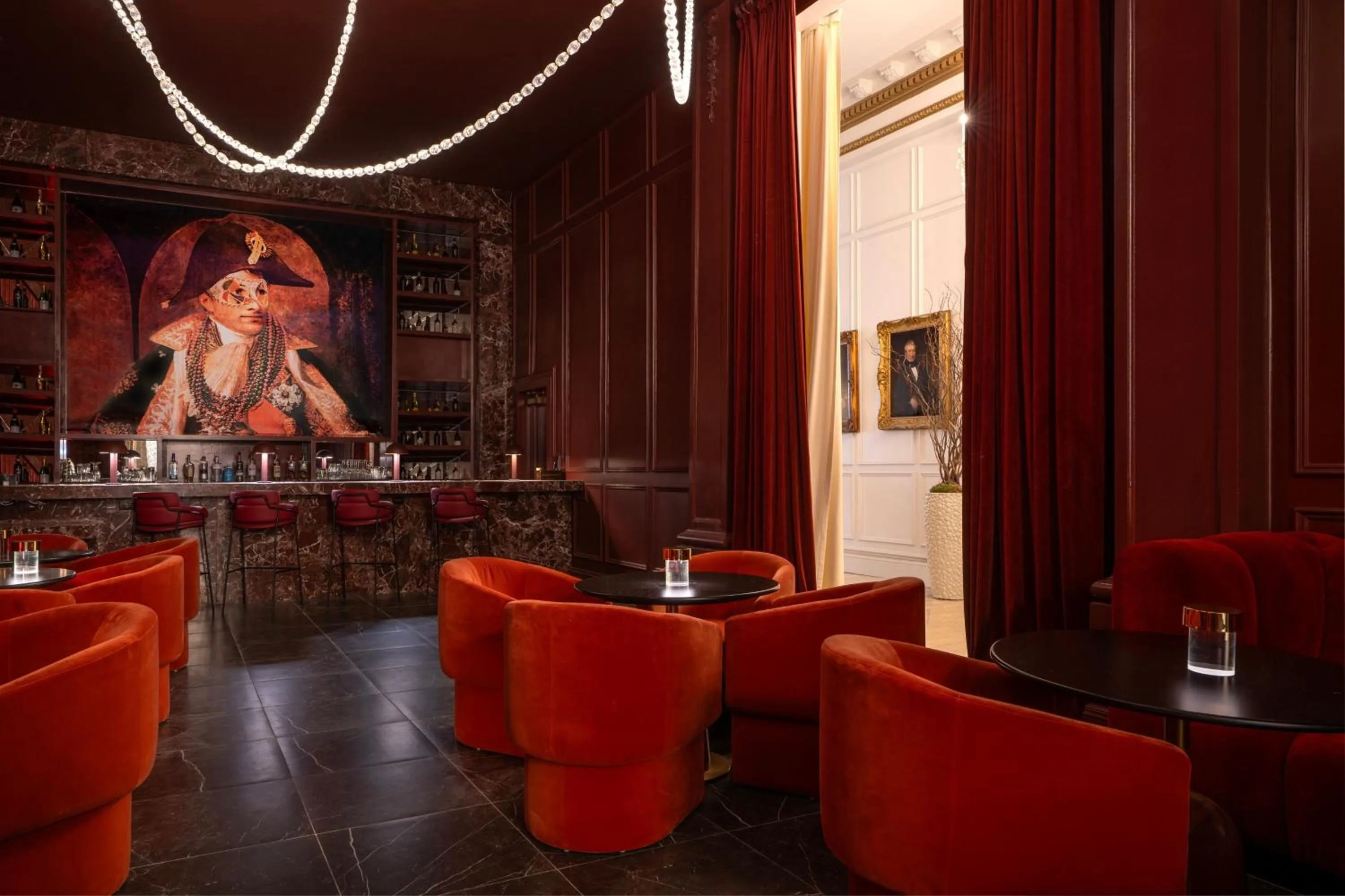 Lounge or bar in Le Pavillon, New Orleans, a Tribute Portfolio Hotel