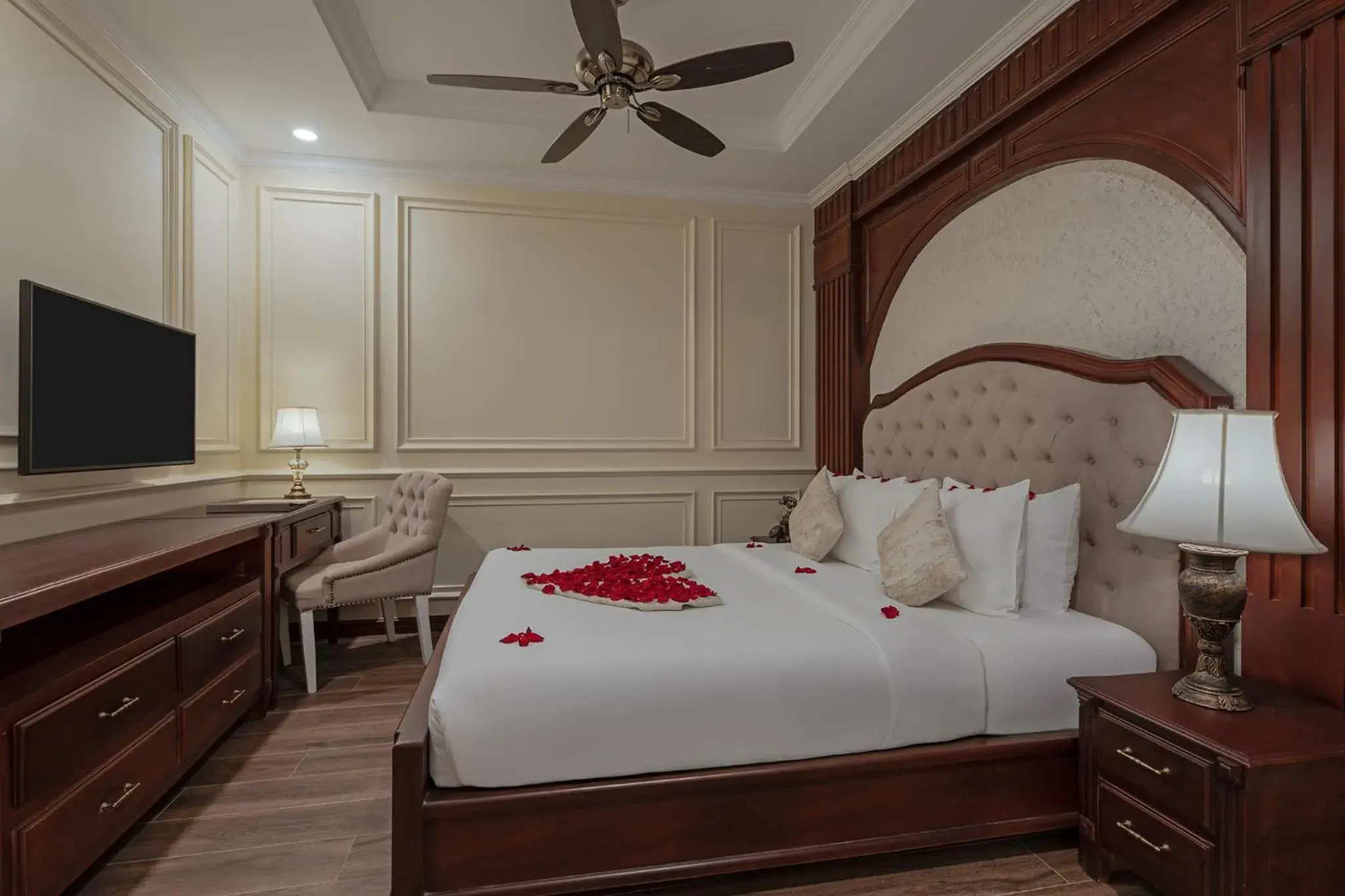 Anik Classic King with Balcony in Anik Palace Hotel Anik Classic King with Balcony in Anik Palace Hotel