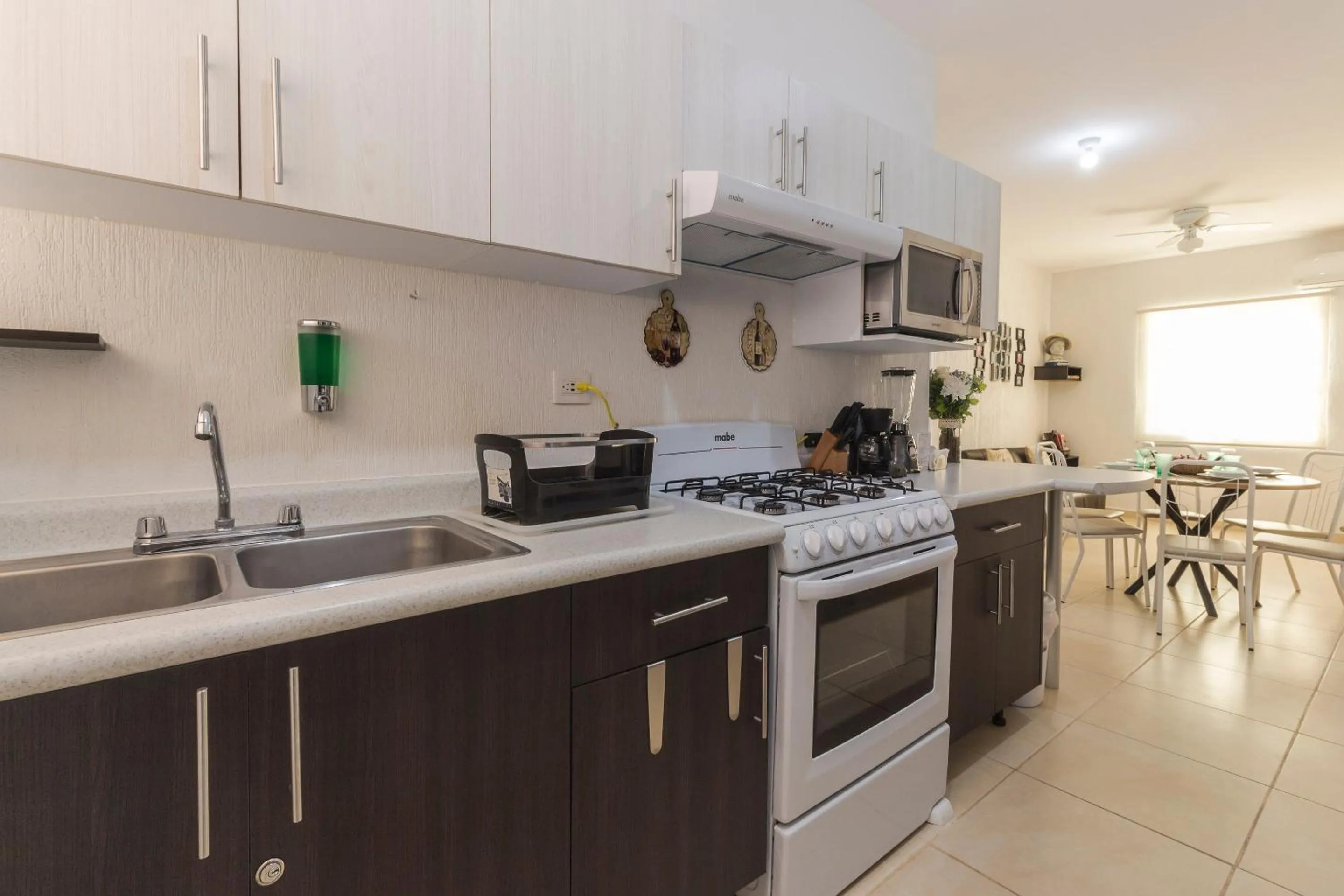 Kitchen or kitchenette in Relaxing & Quite Apt - Full Apartment