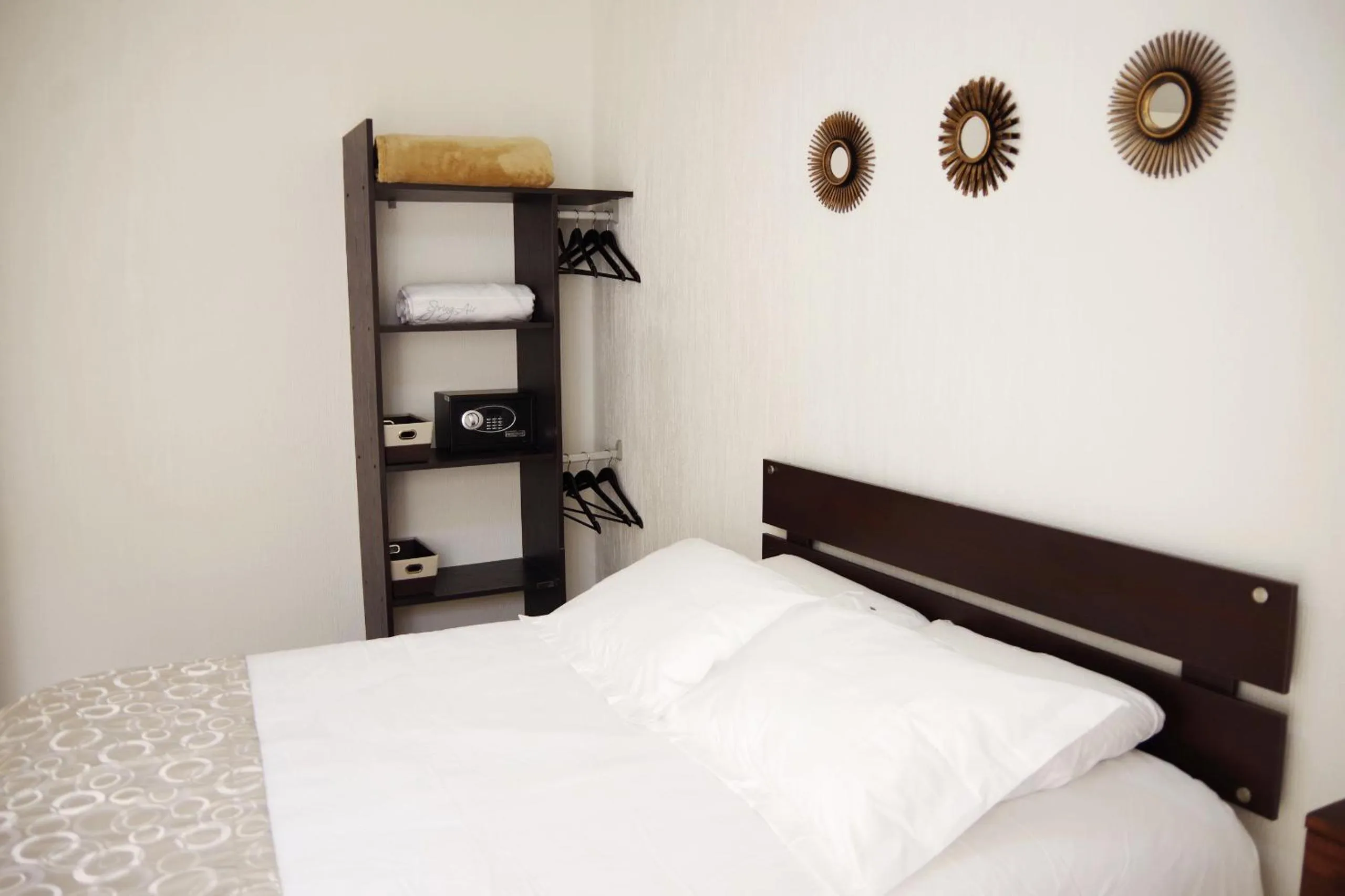 Bedroom in Relaxing & Quite Apt - Full Apartment