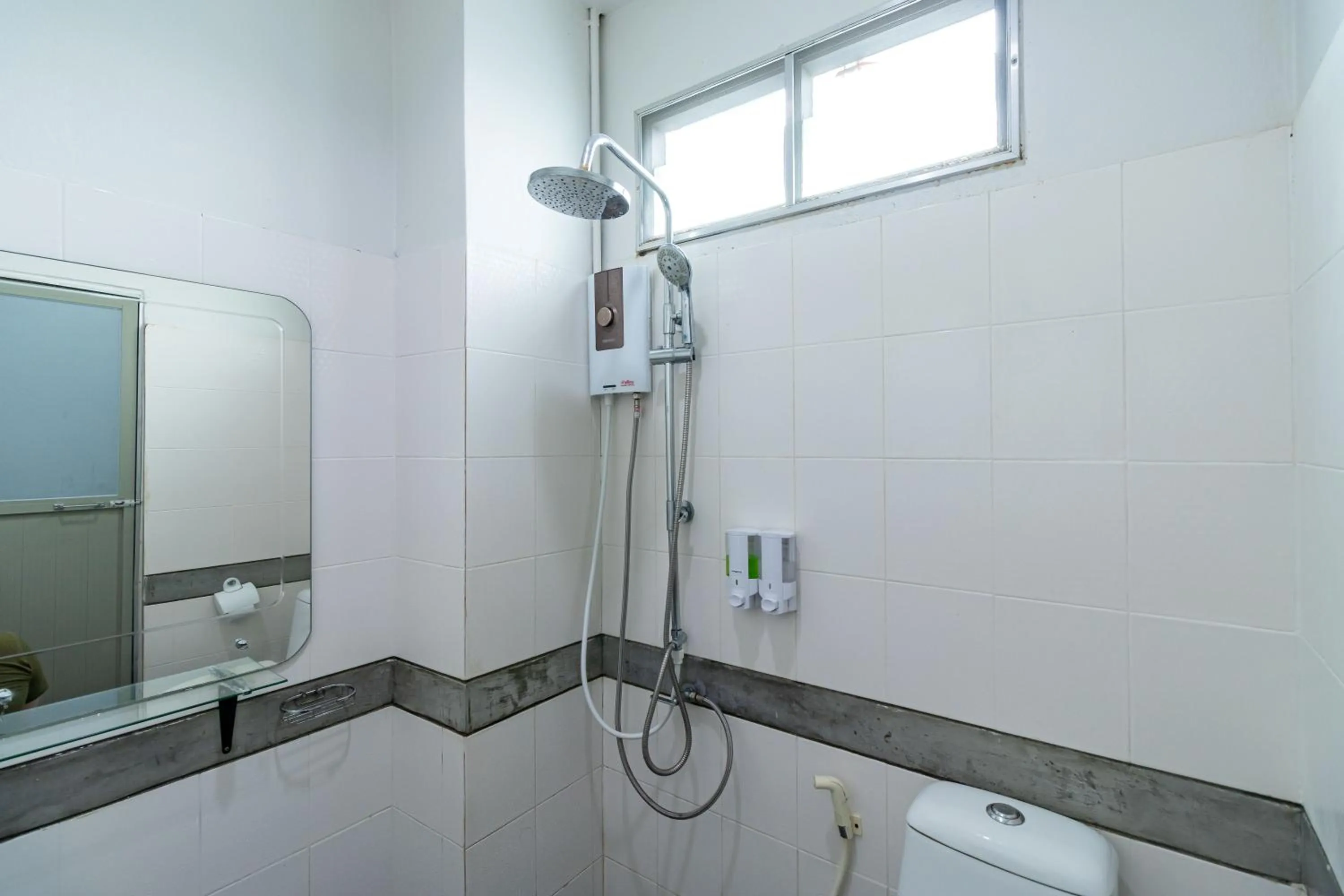 Shower in CS Klongtoey Grand Resort