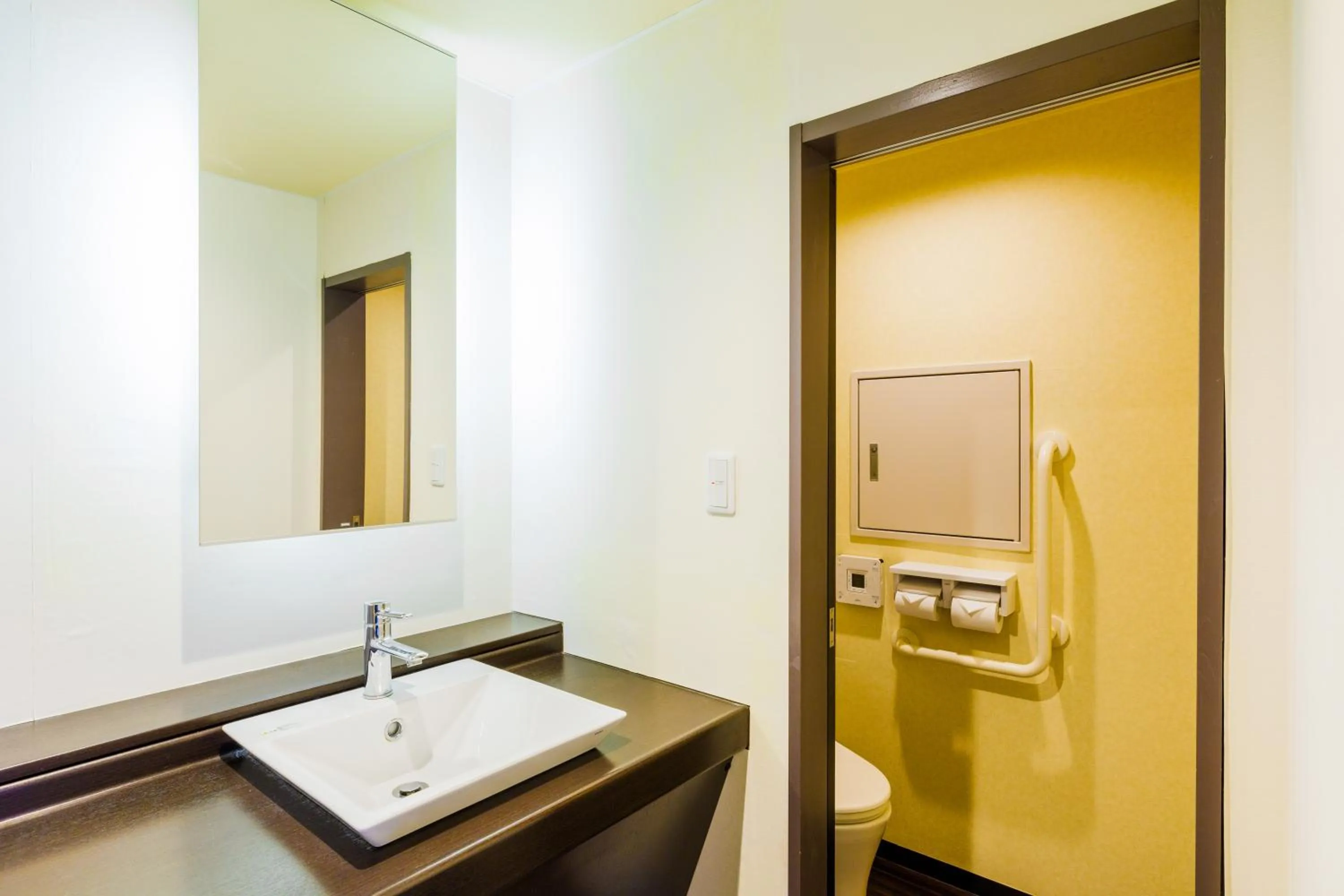 Toilet in KAMENOI HOTEL Nagatoro Yorii