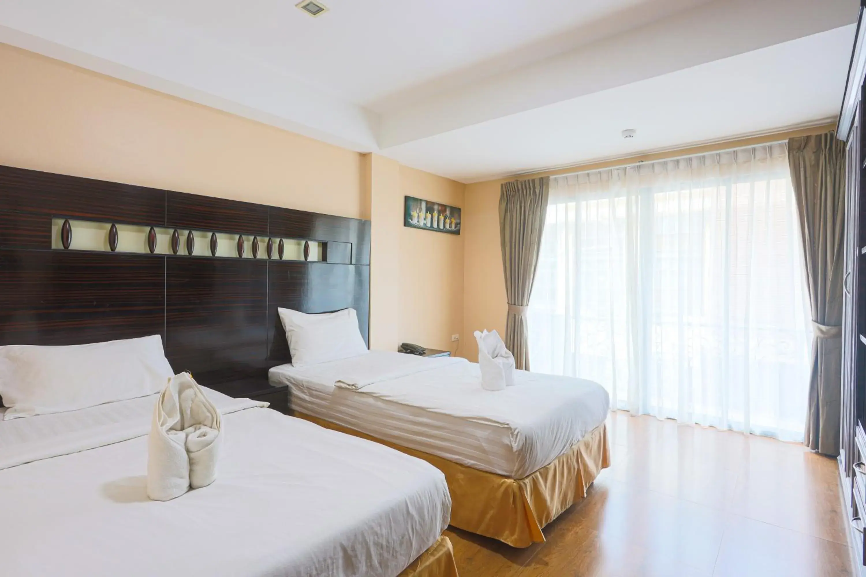Superior Deluxe Double or Twin Room in Land Royal Residence Pattaya Superior Deluxe Double or Twin Room in Land Royal Residence Pattaya