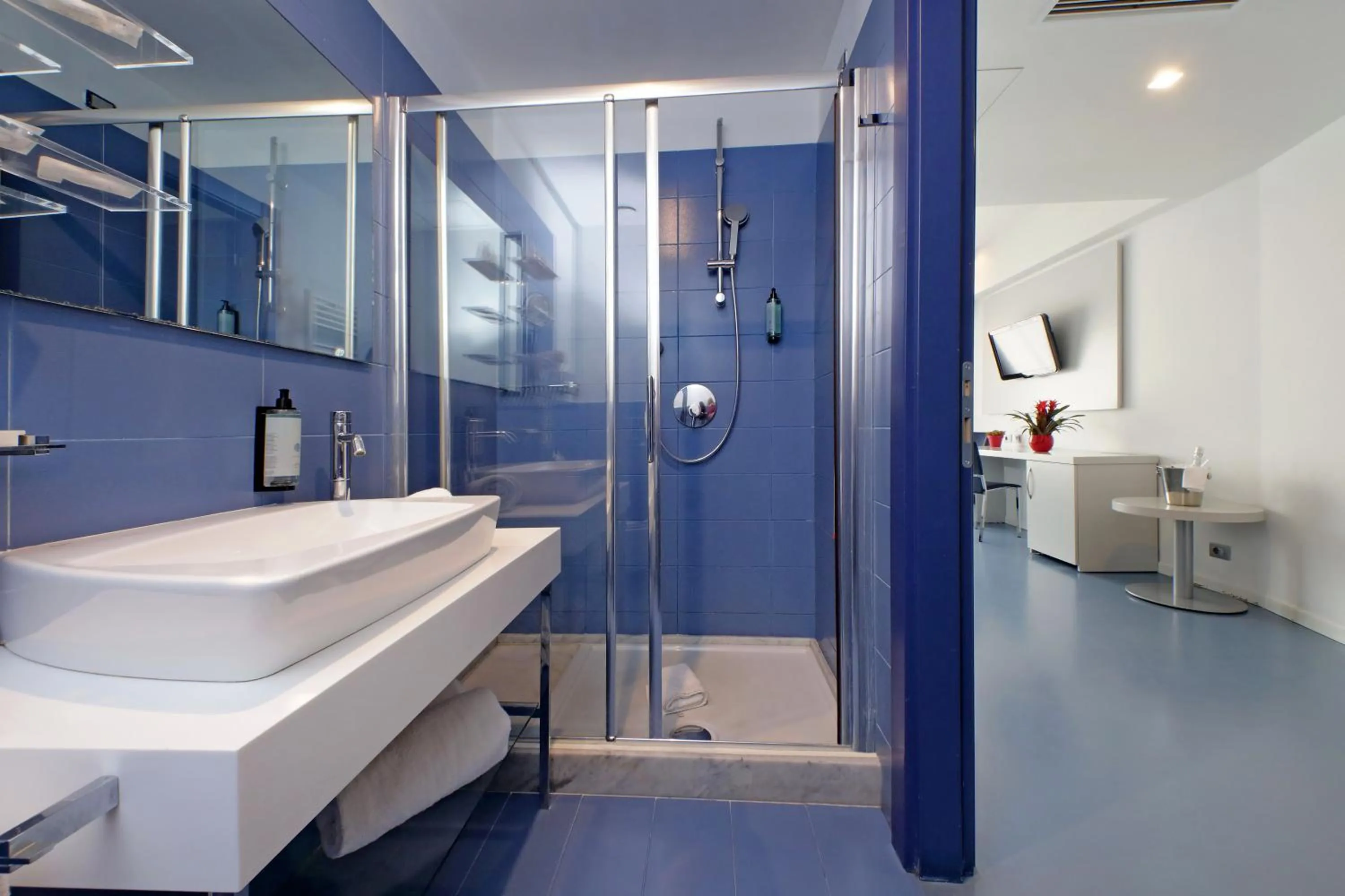 Bathroom in Hotel Poseidon