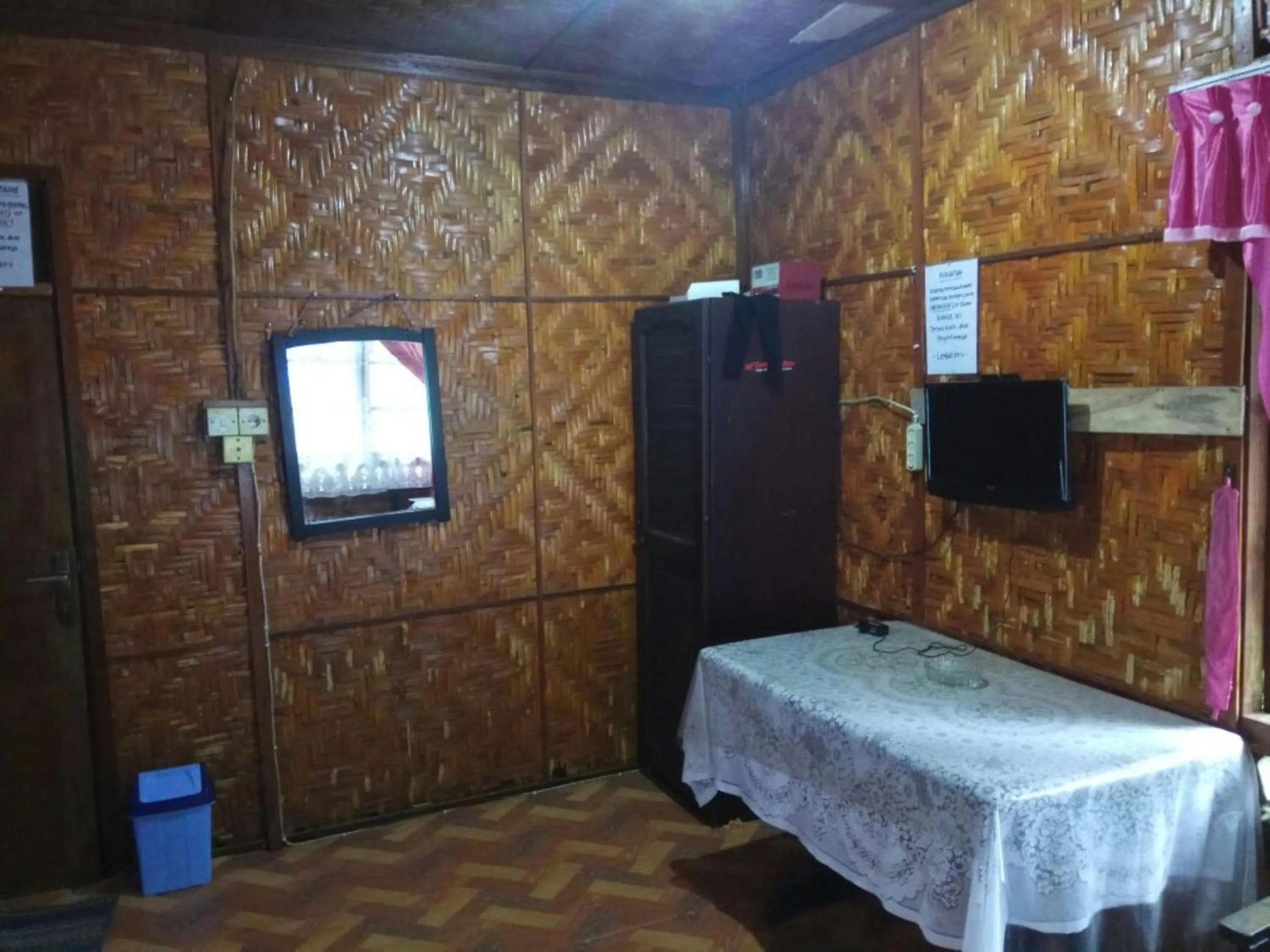 TV and multimedia in Lembah Biru Lagoon