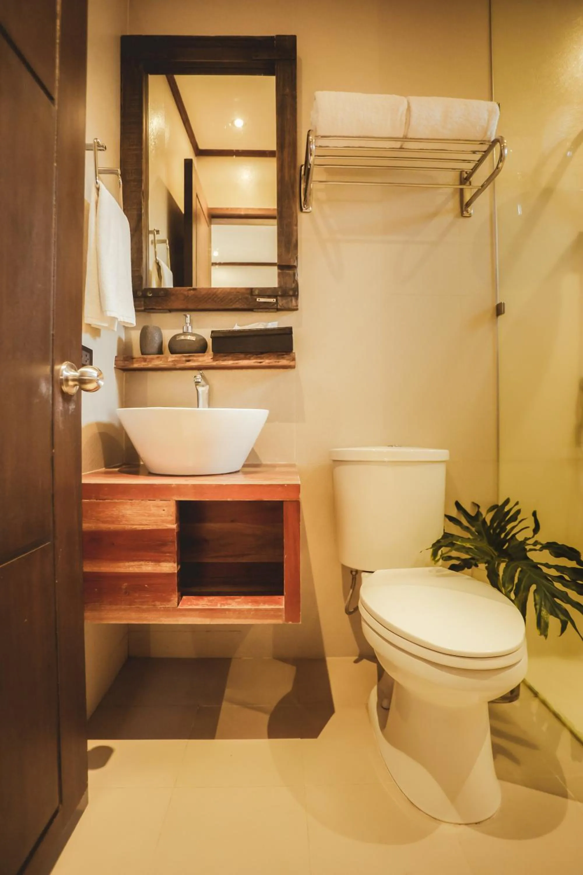 Bathroom in The Bourke Hotel